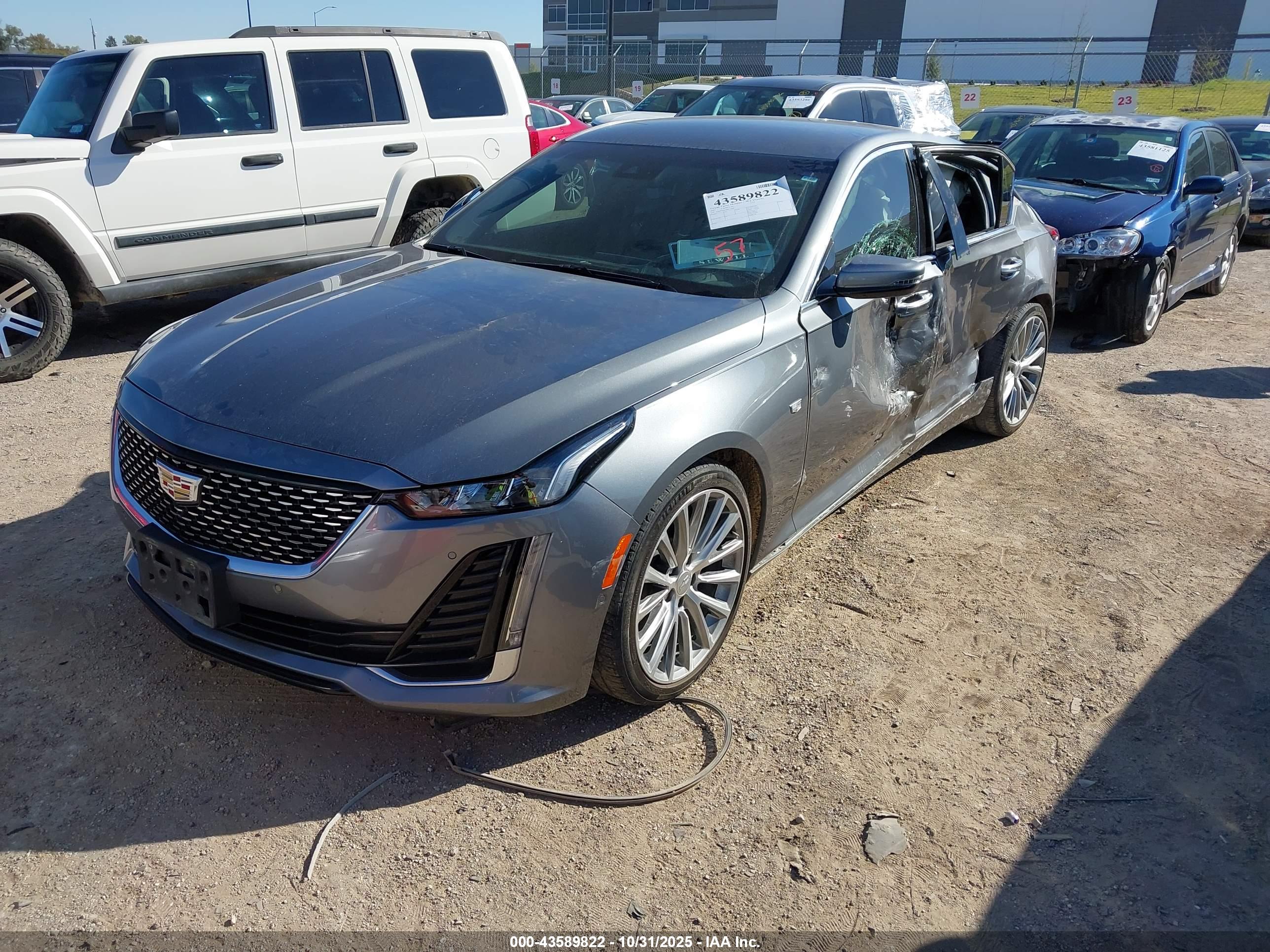 CADILLAC CT5 image 2