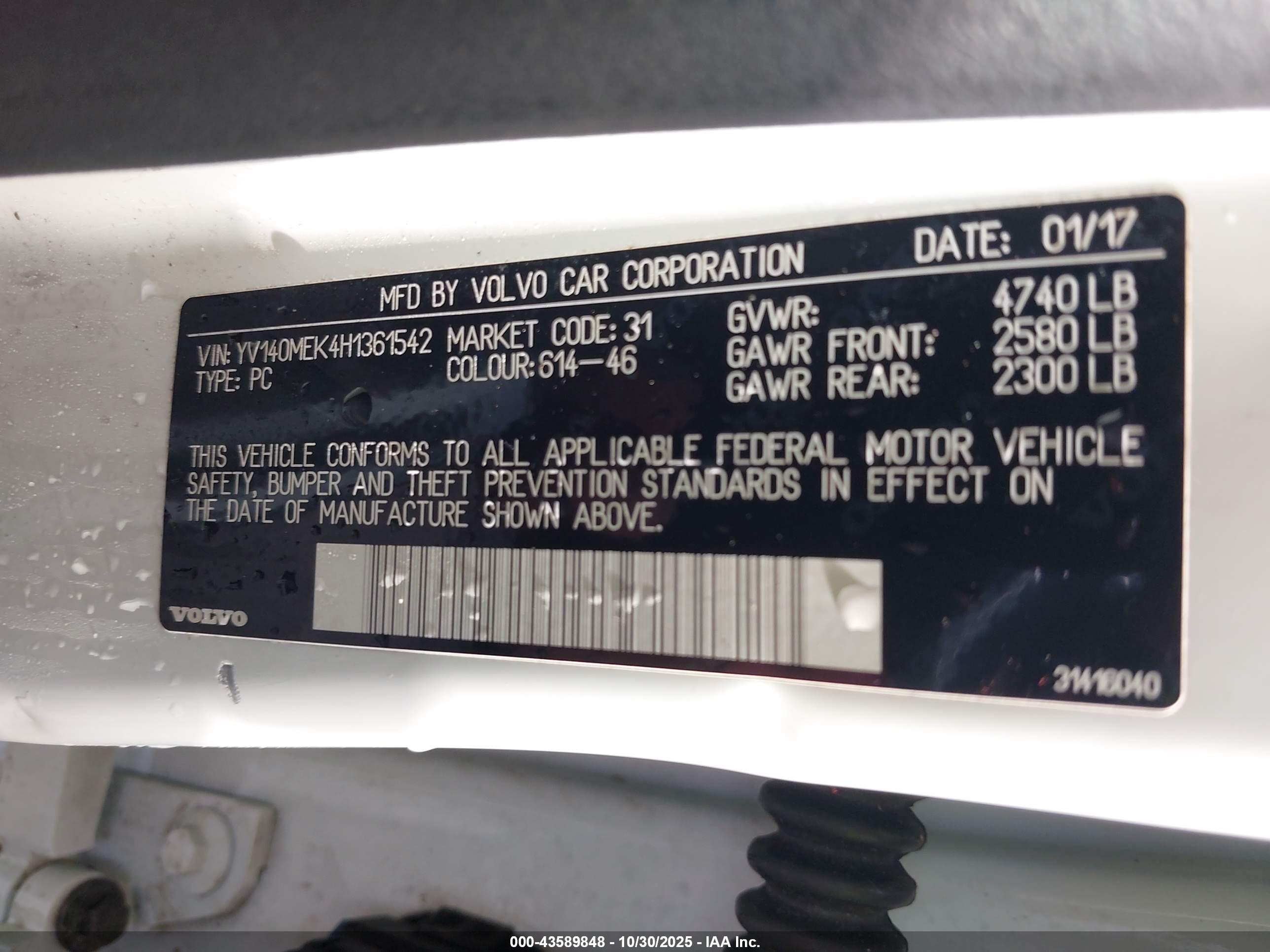 VOLVO V60 image 9