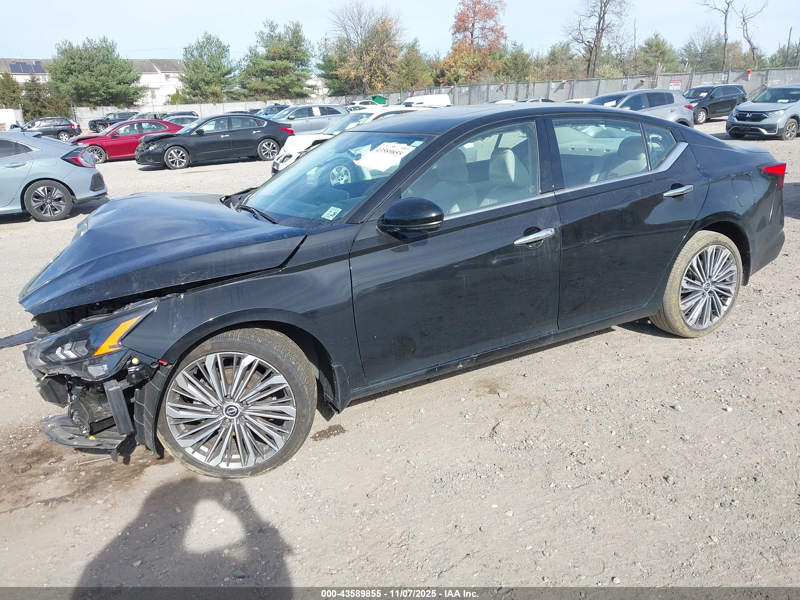 NISSAN ALTIMA image 2