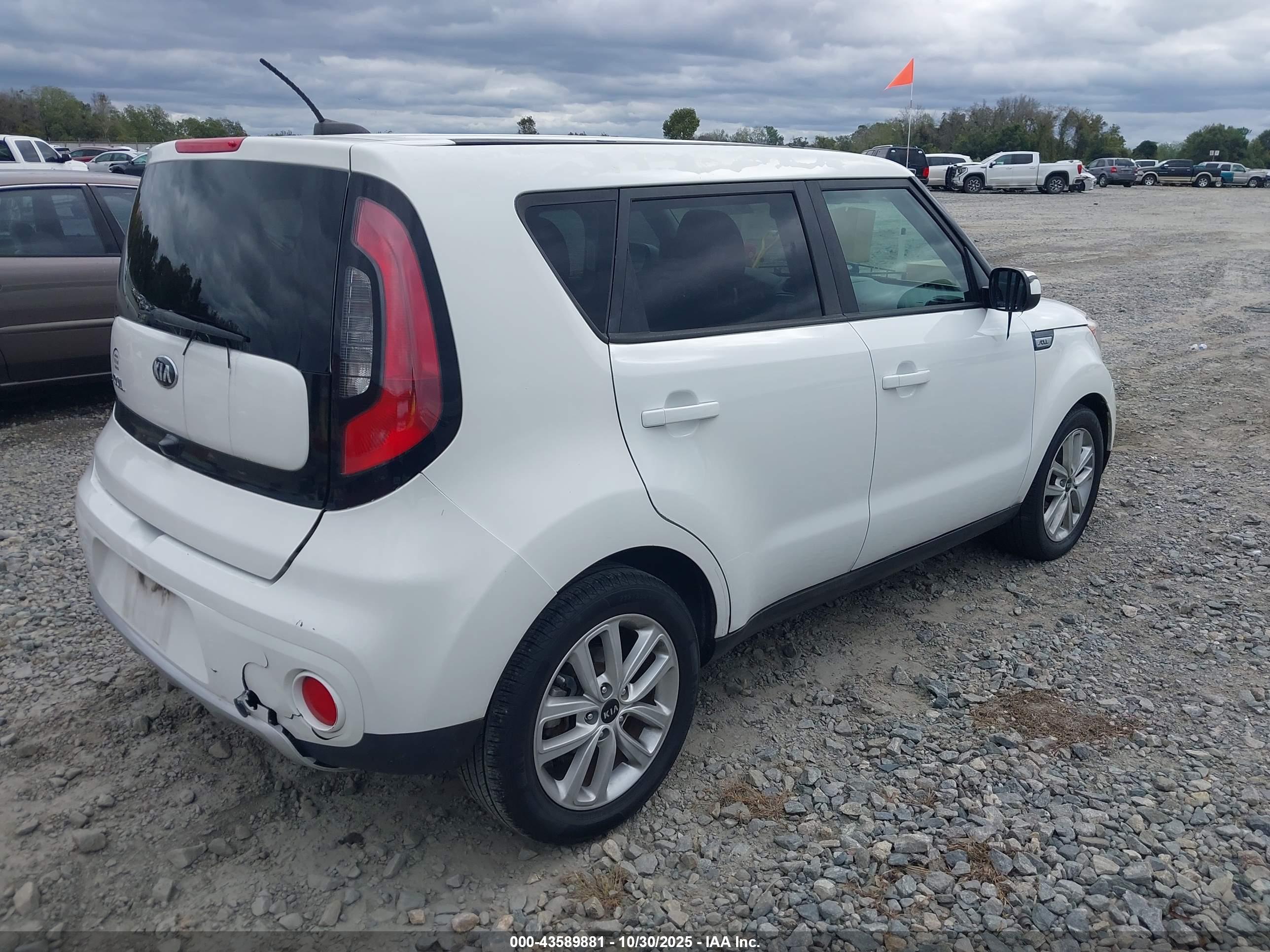 KIA SOUL image 4