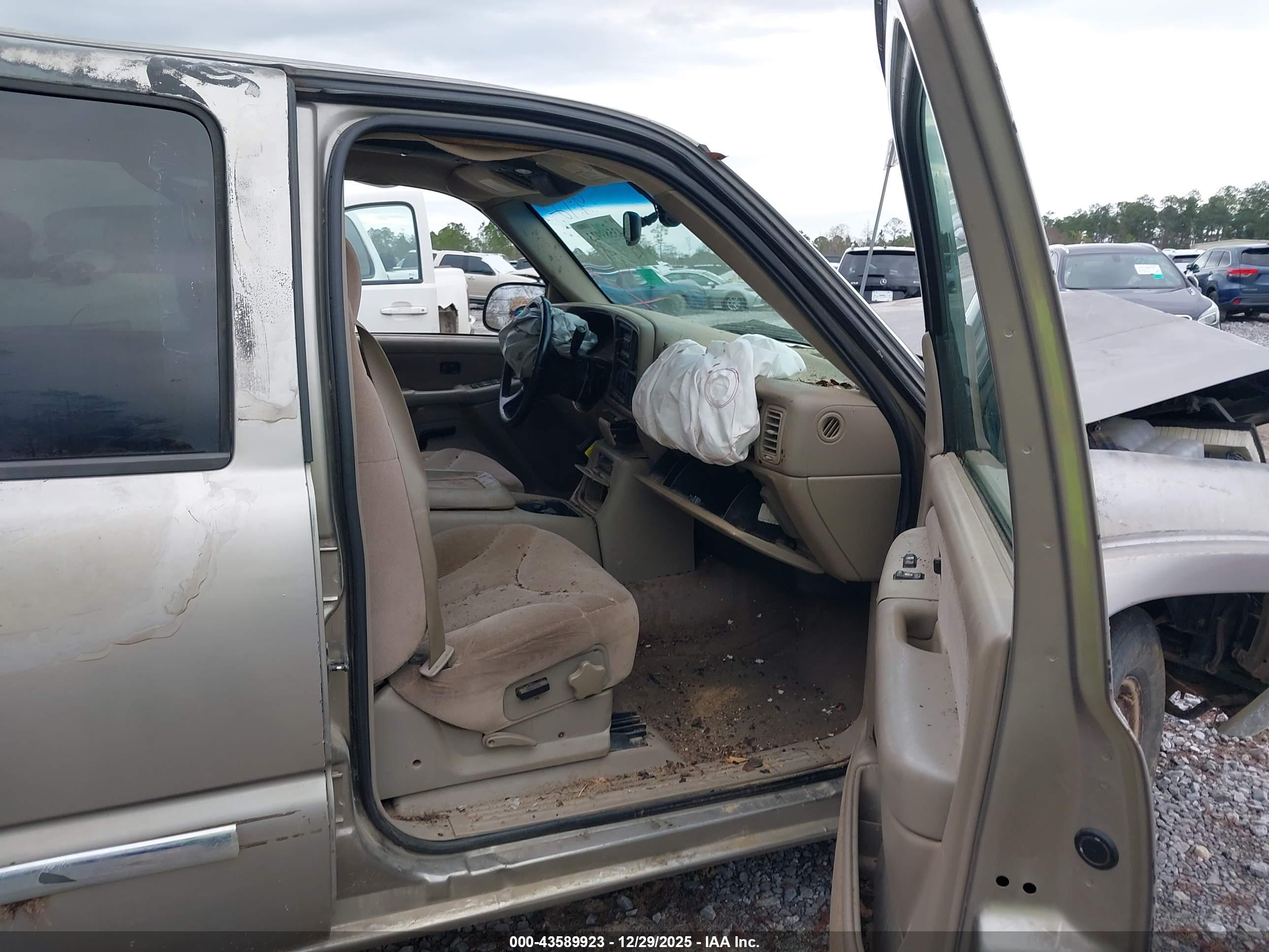 GMC SIERRA image 5