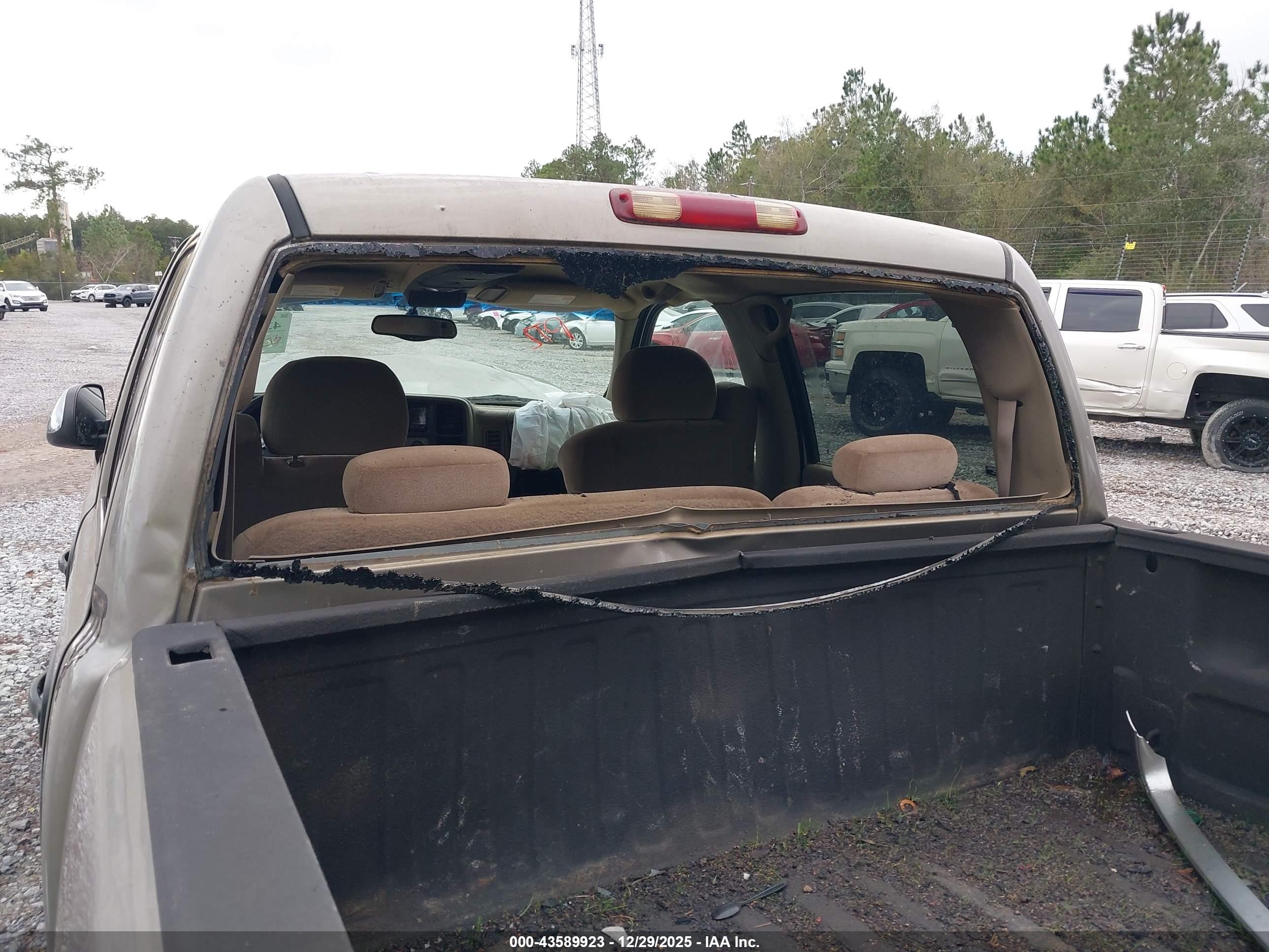 GMC SIERRA image 6