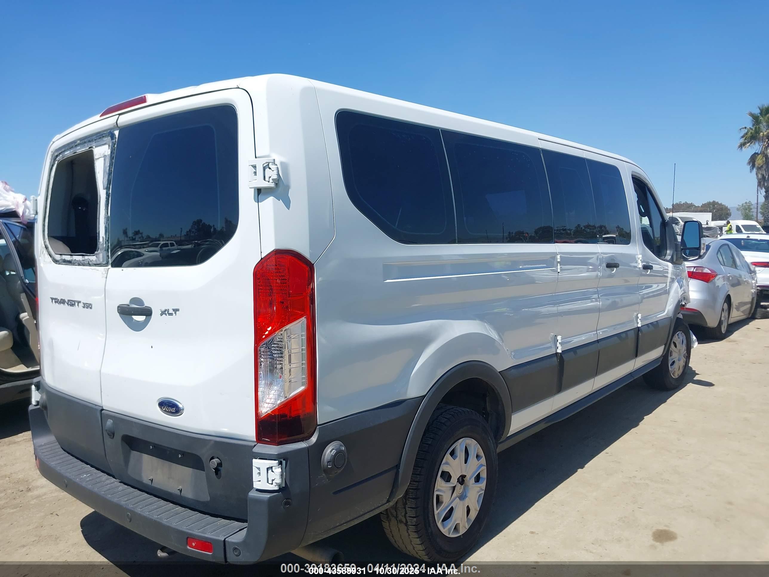 FORD TRANSIT-350 image 4