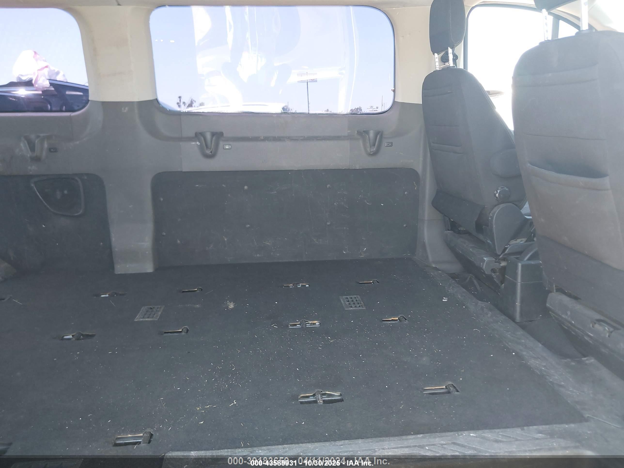 FORD TRANSIT-350 image 8