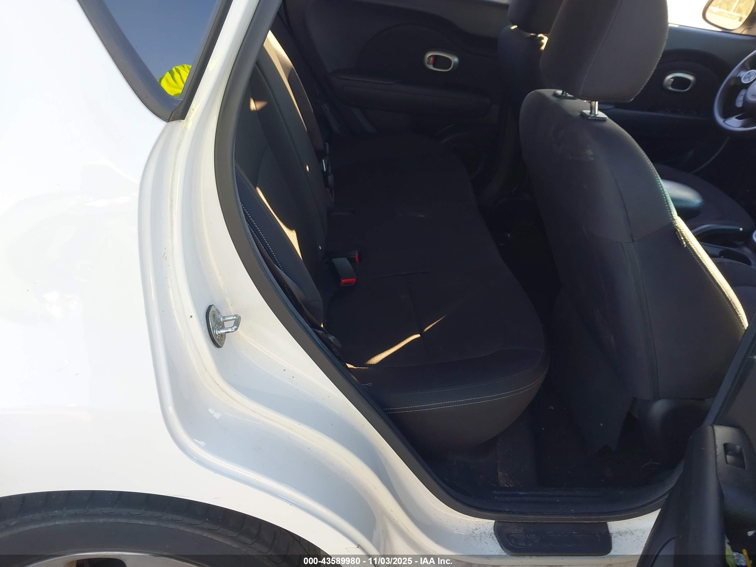 KIA SOUL image 8