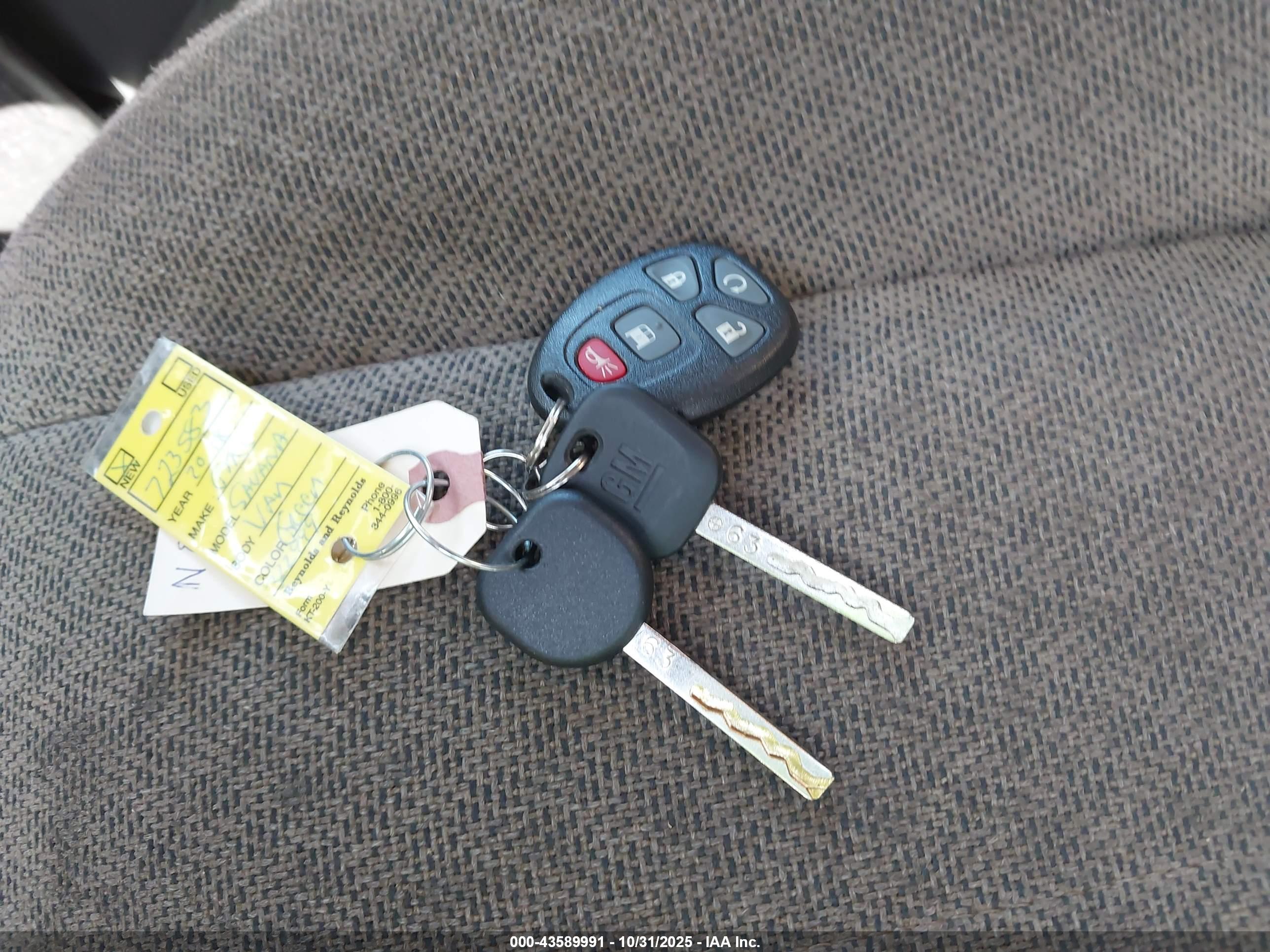 GMC SAVANA image 11