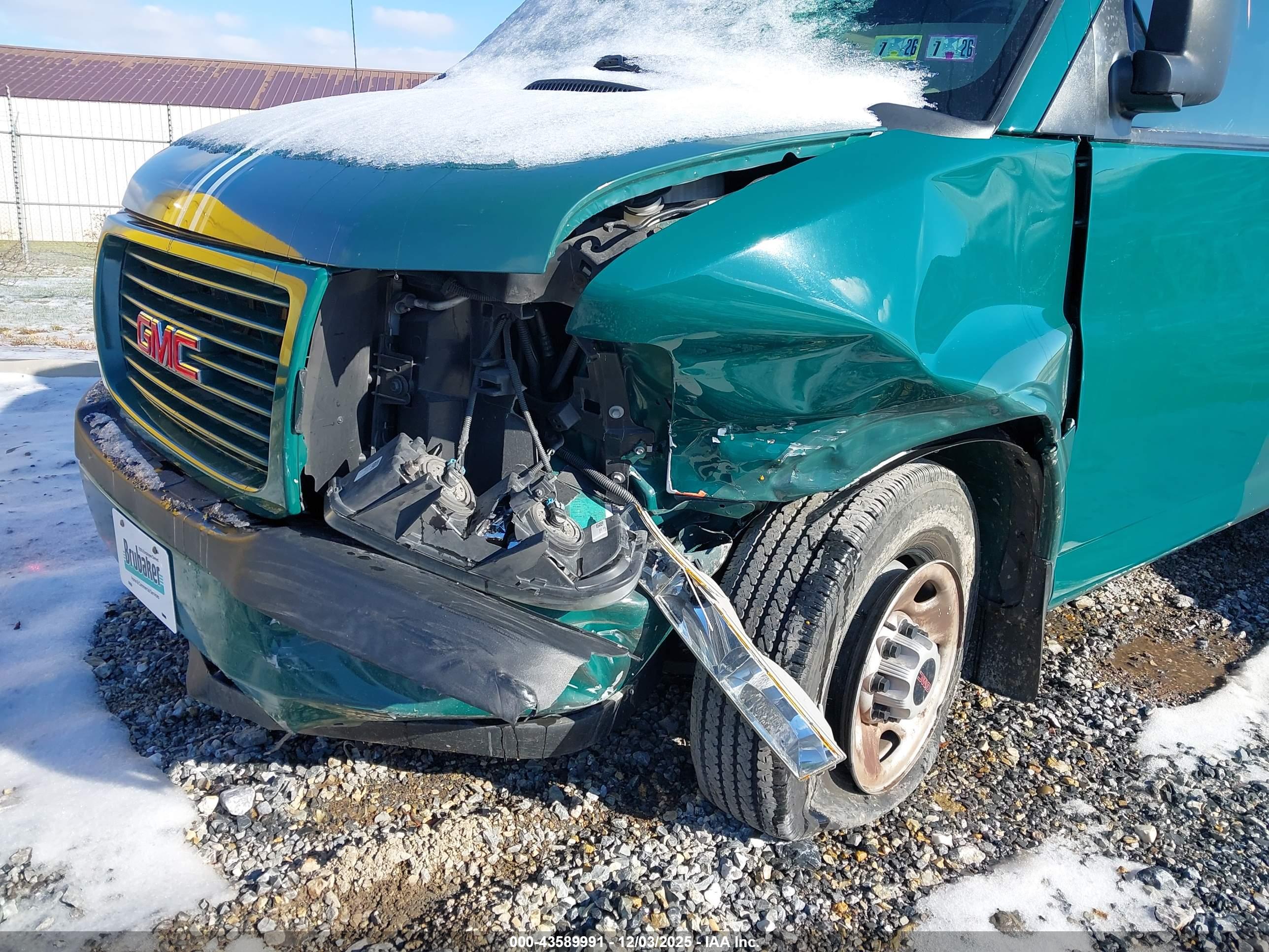 GMC SAVANA image 6