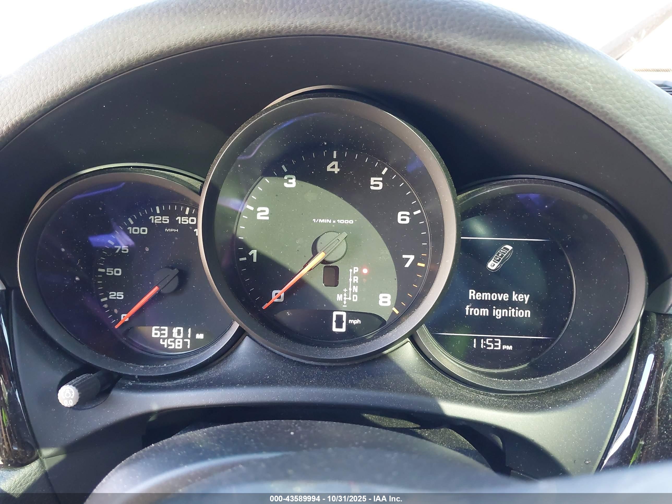 PORSCHE MACAN image 7