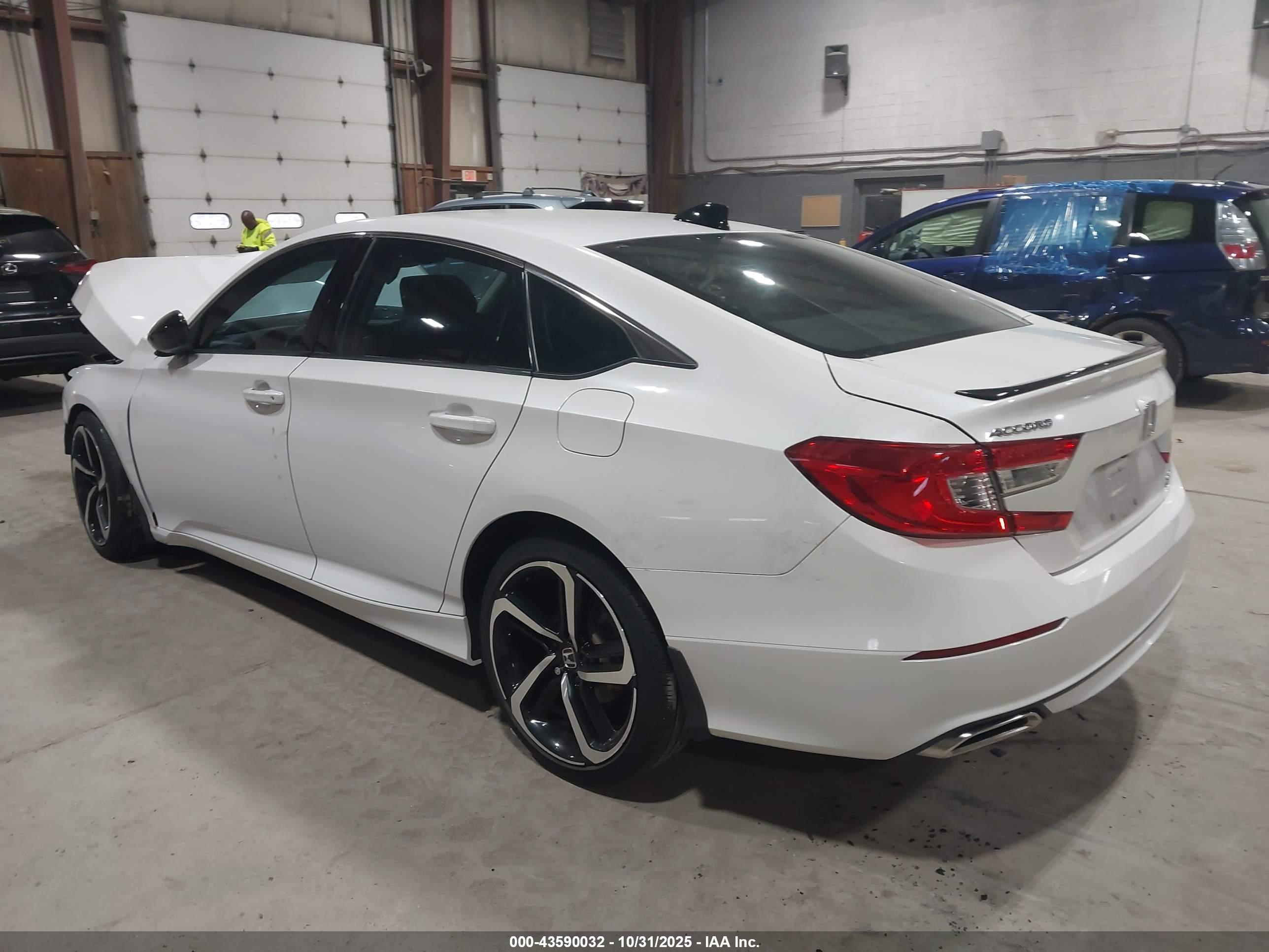 HONDA ACCORD image 3
