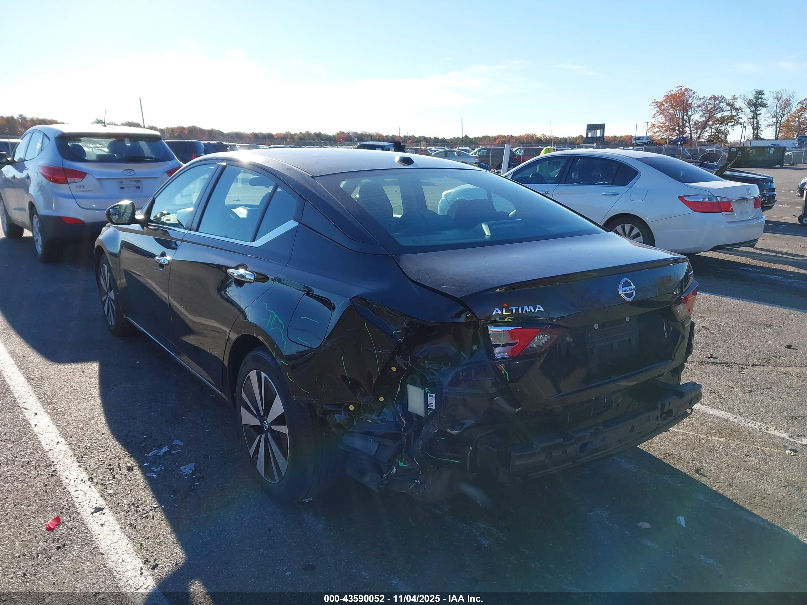 NISSAN ALTIMA image 3