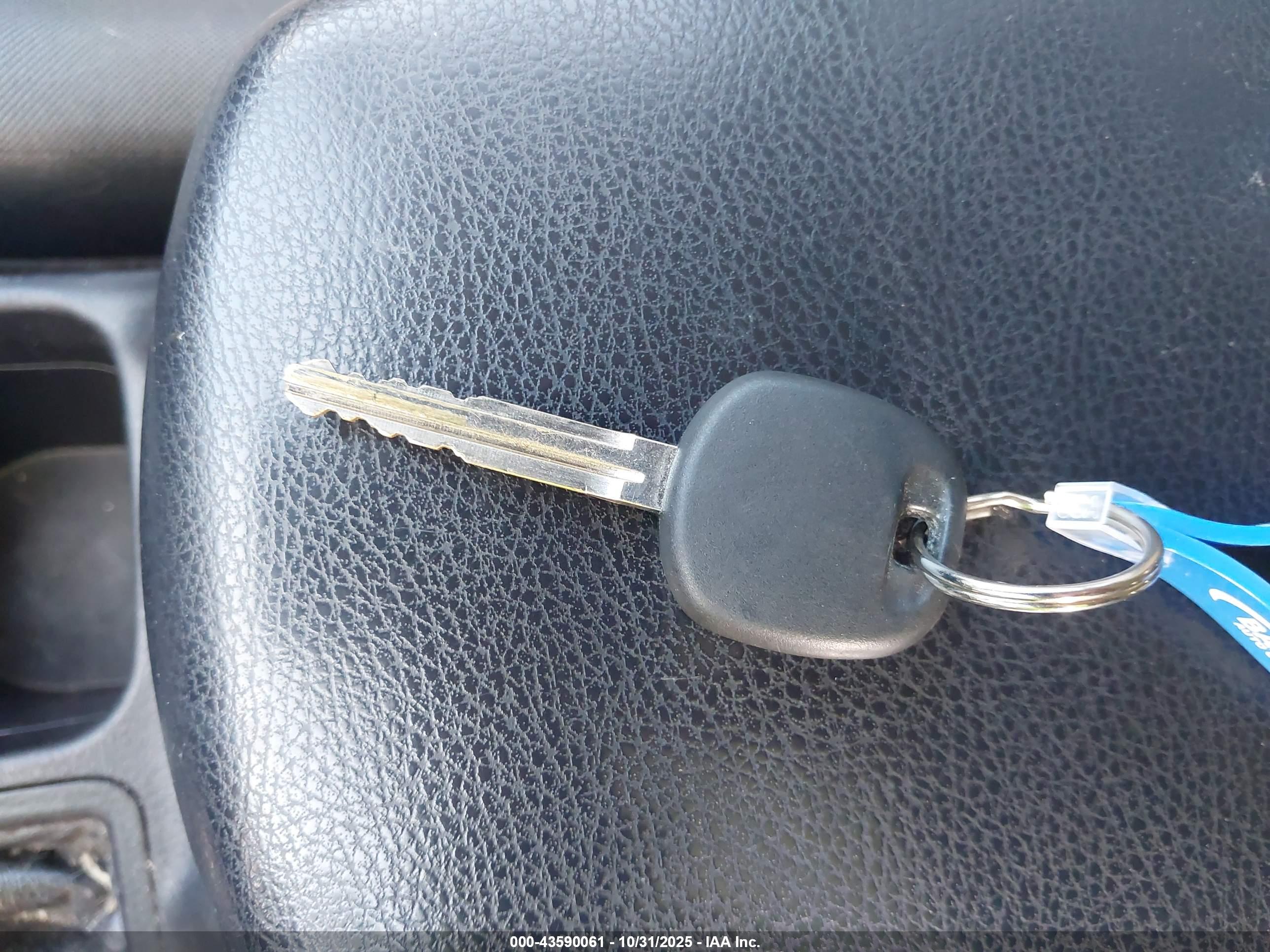 TOYOTA RAV4 image 11