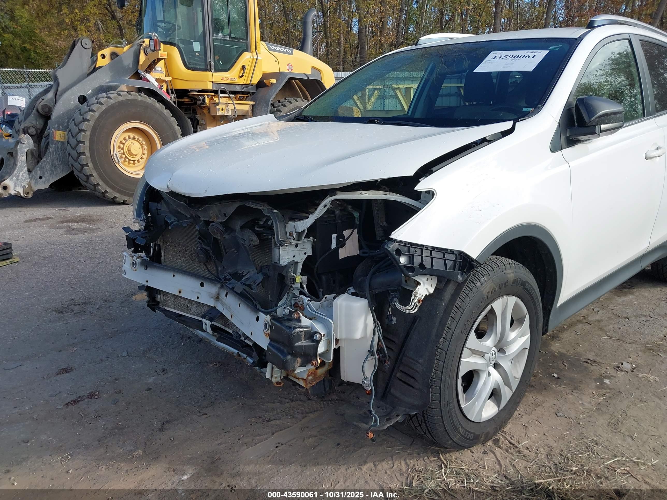 TOYOTA RAV4 image 6