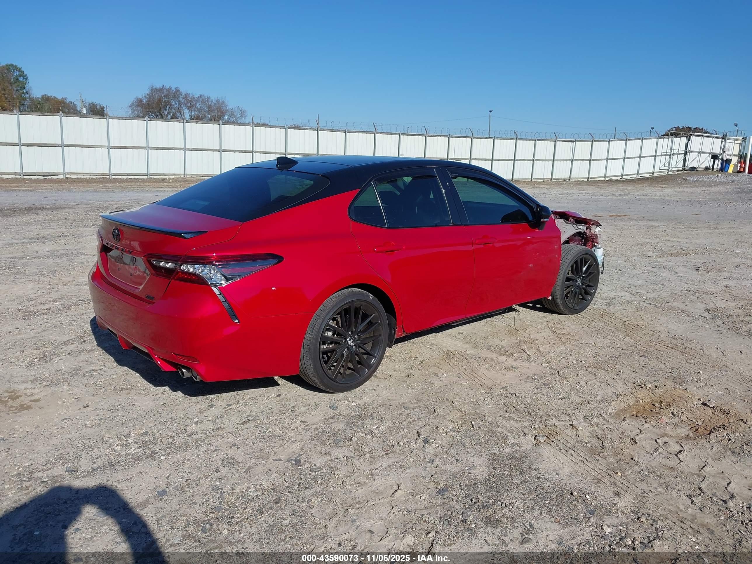 TOYOTA CAMRY image 4
