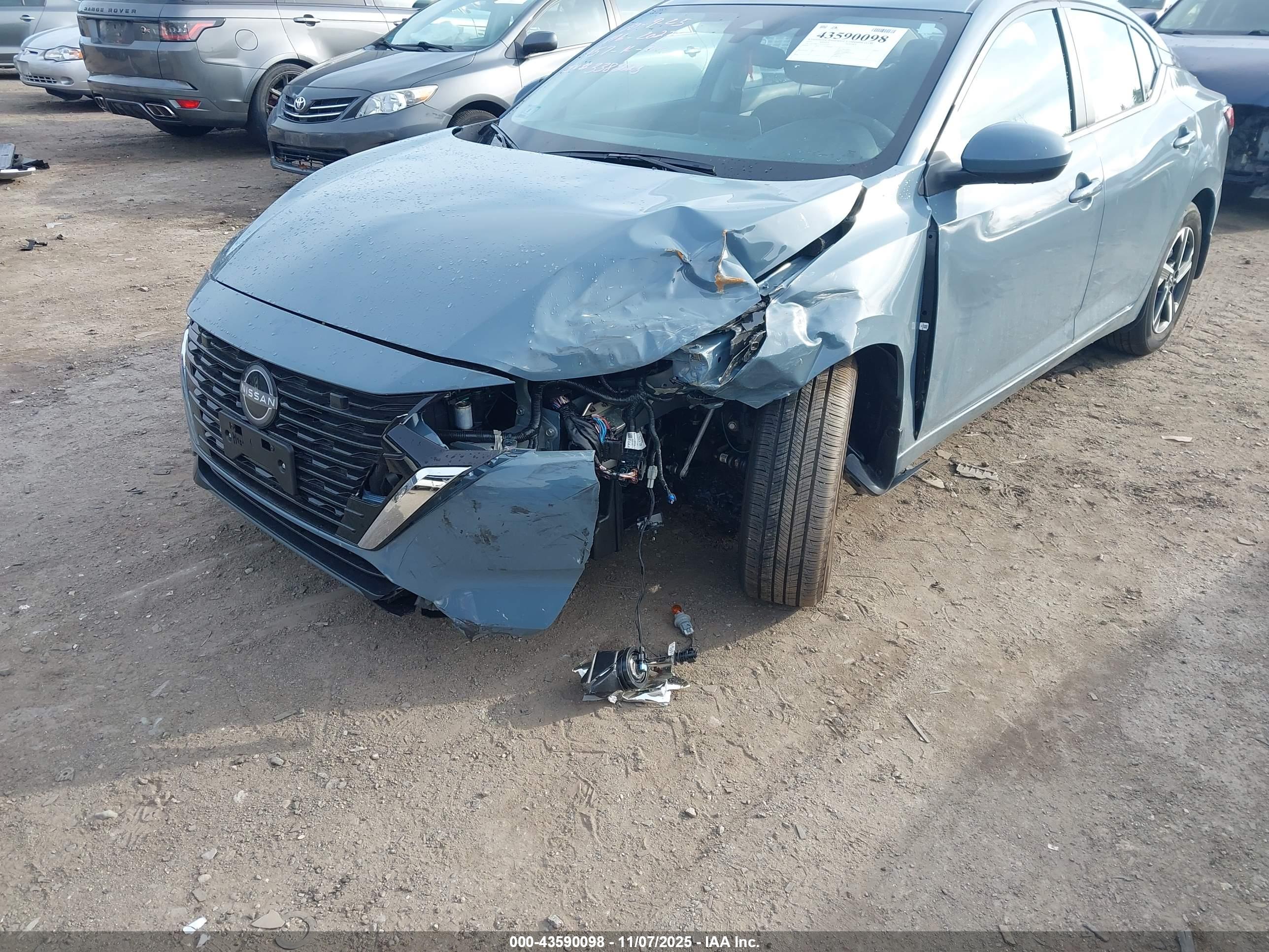 NISSAN SENTRA image 6
