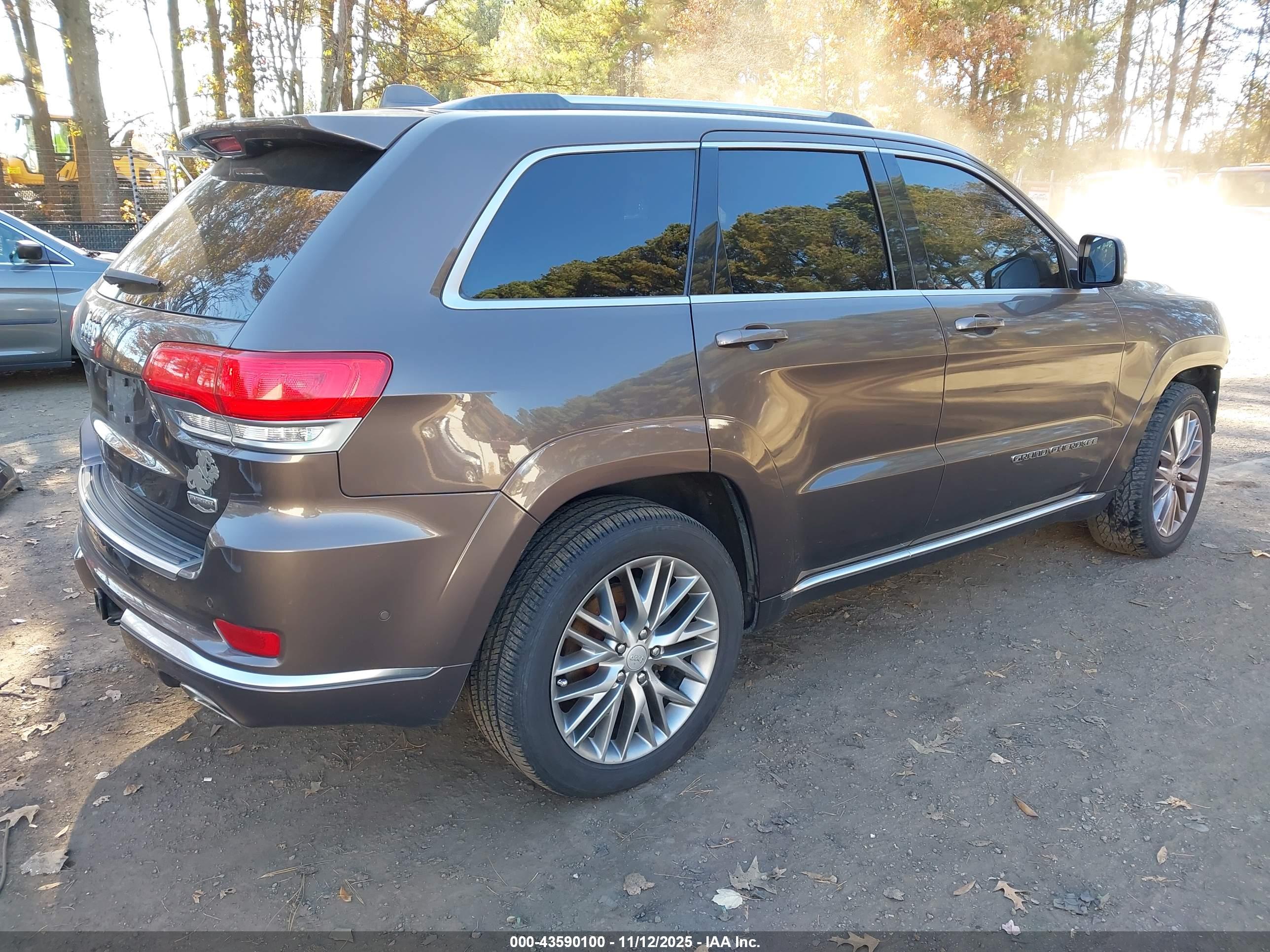 JEEP GRAND image 4