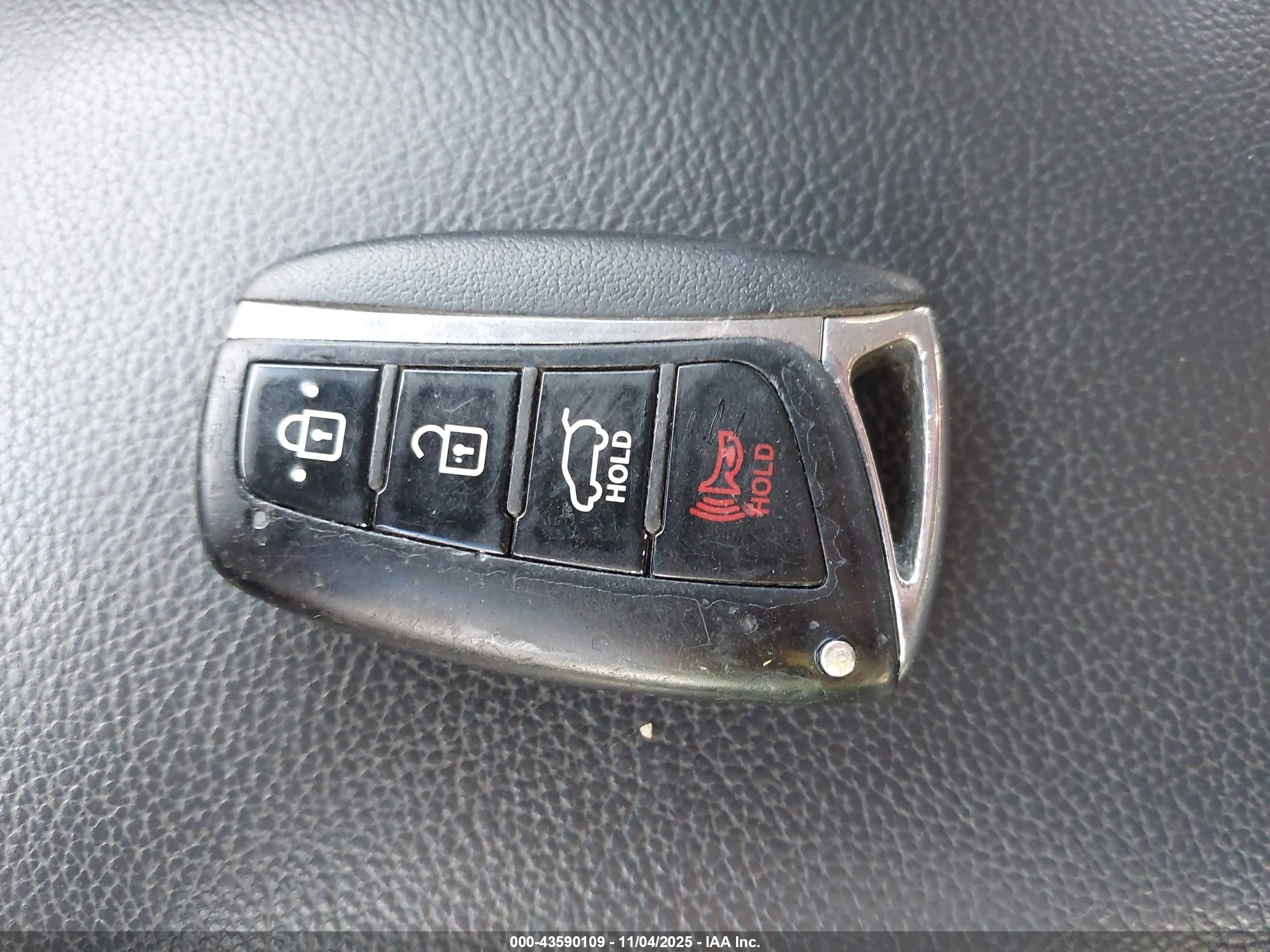 HYUNDAI SANTA image 11