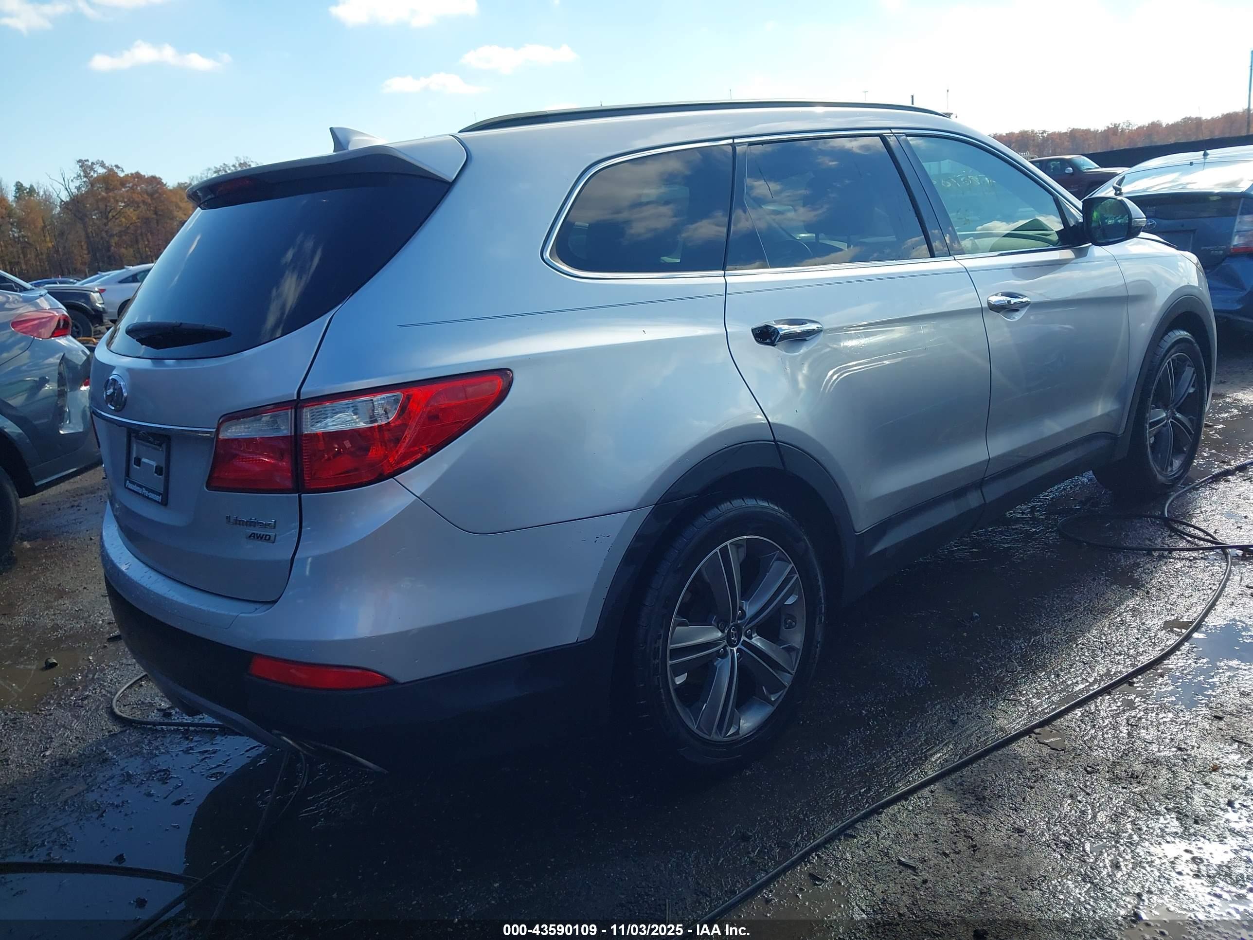 HYUNDAI SANTA image 4