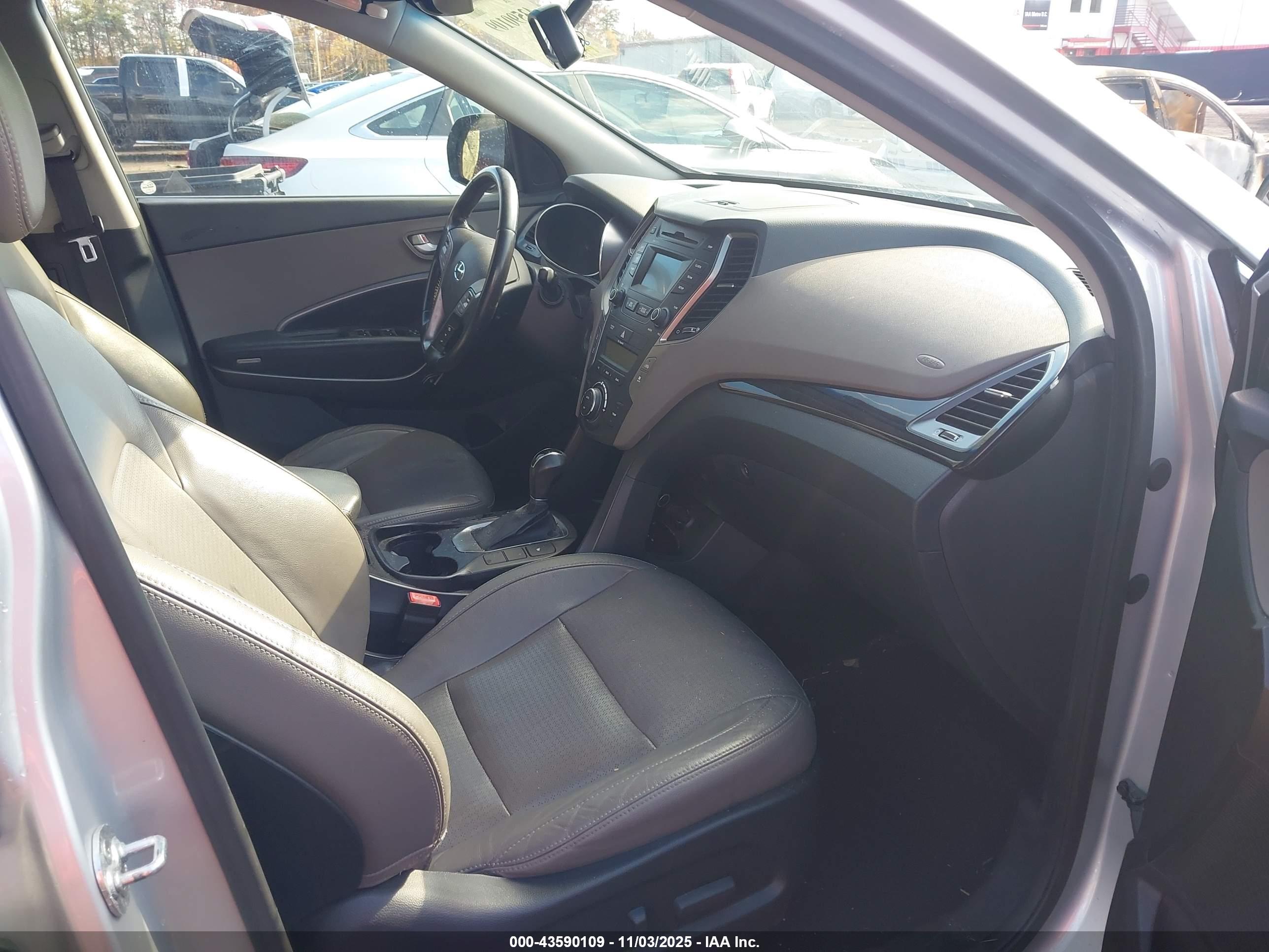HYUNDAI SANTA image 5