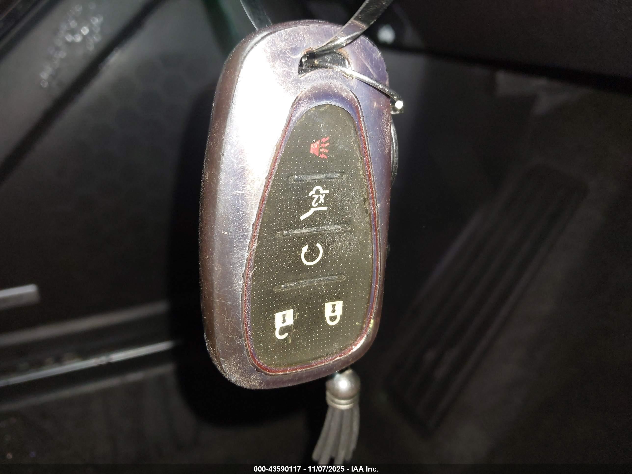 CHEVROLET EQUINOX image 11