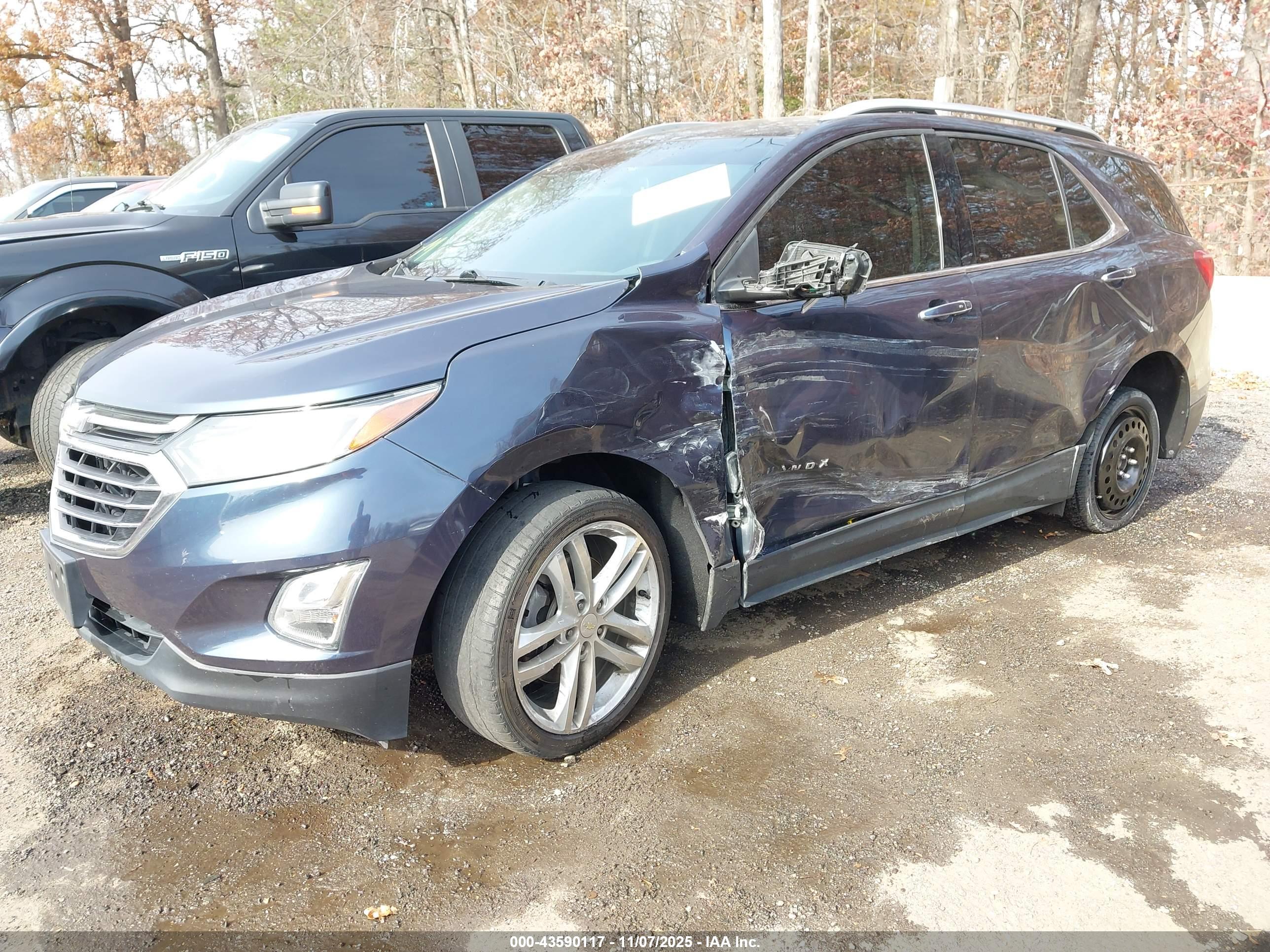 CHEVROLET EQUINOX image 2
