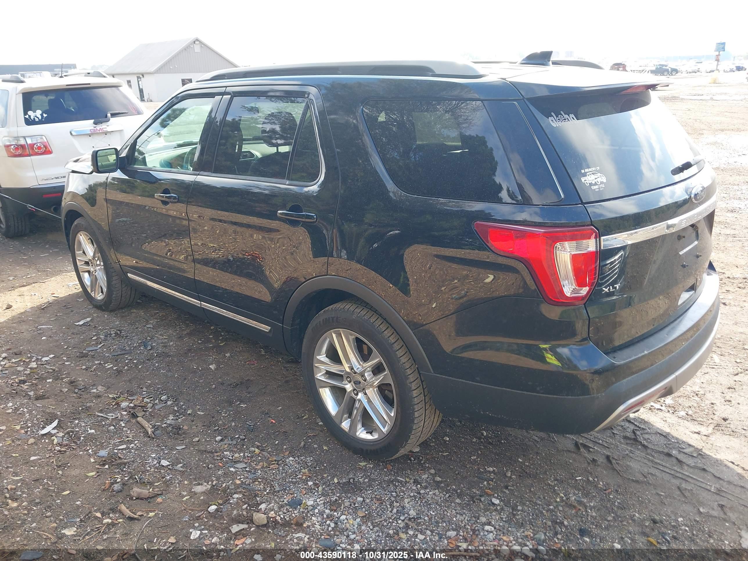 FORD EXPLORER image 3