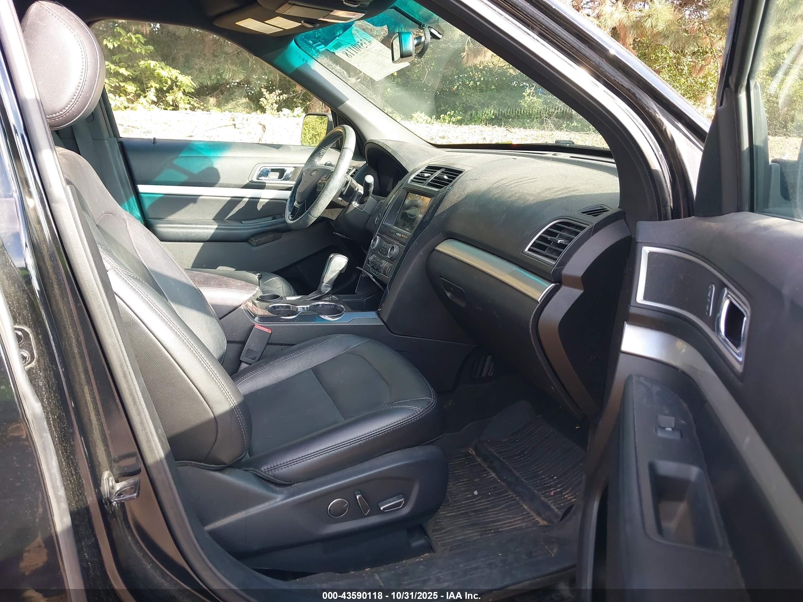 FORD EXPLORER image 5