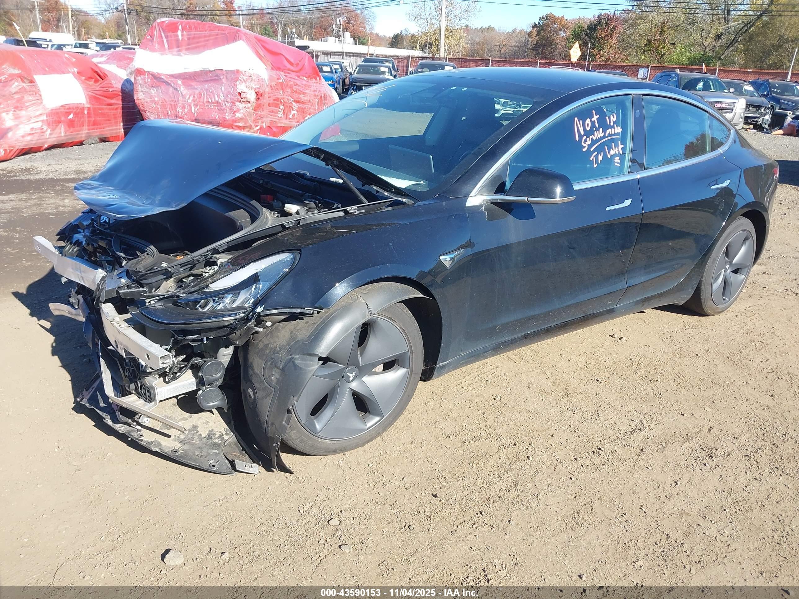 TESLA MODEL image 2