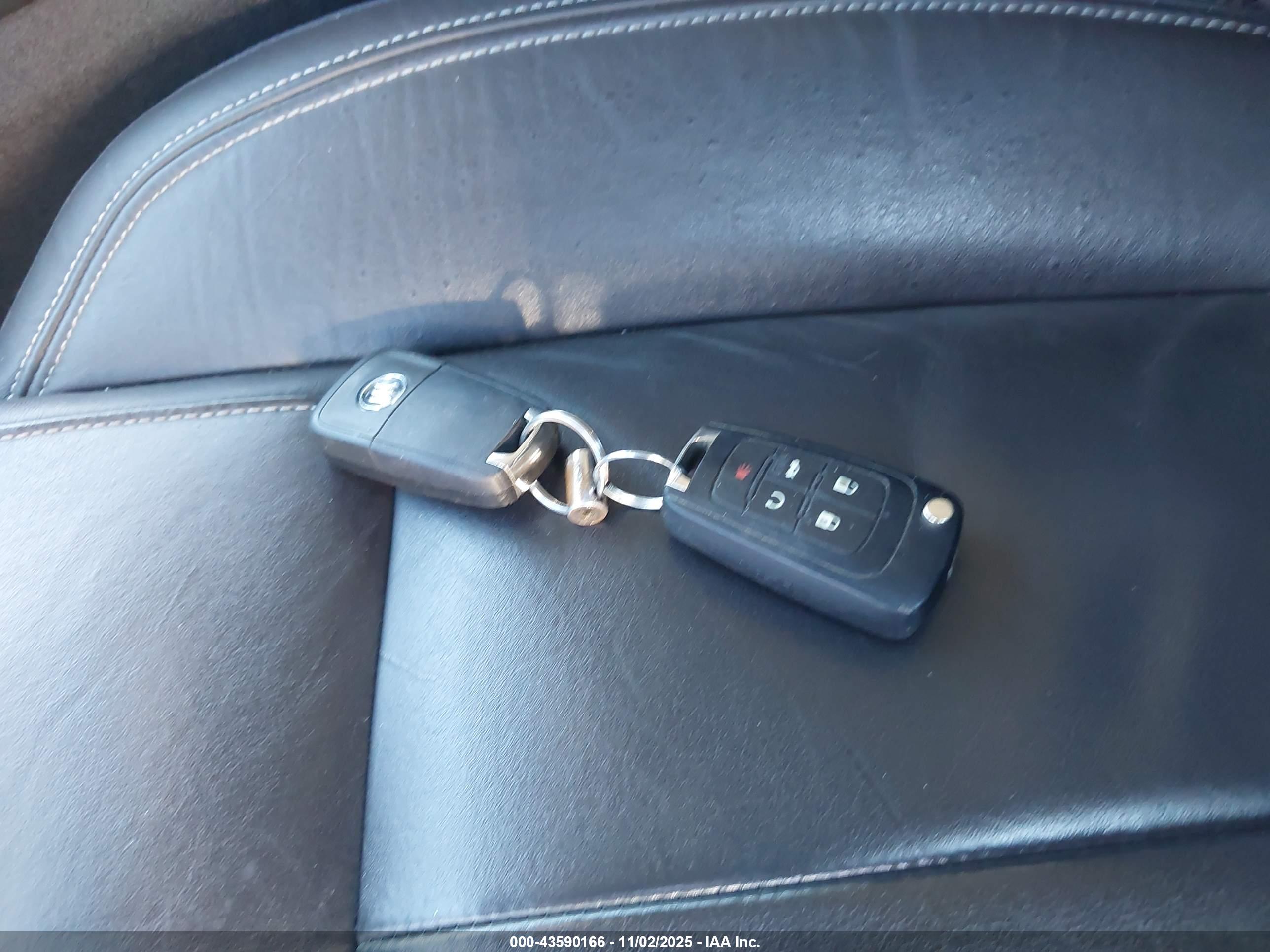 BUICK LACROSSE image 11