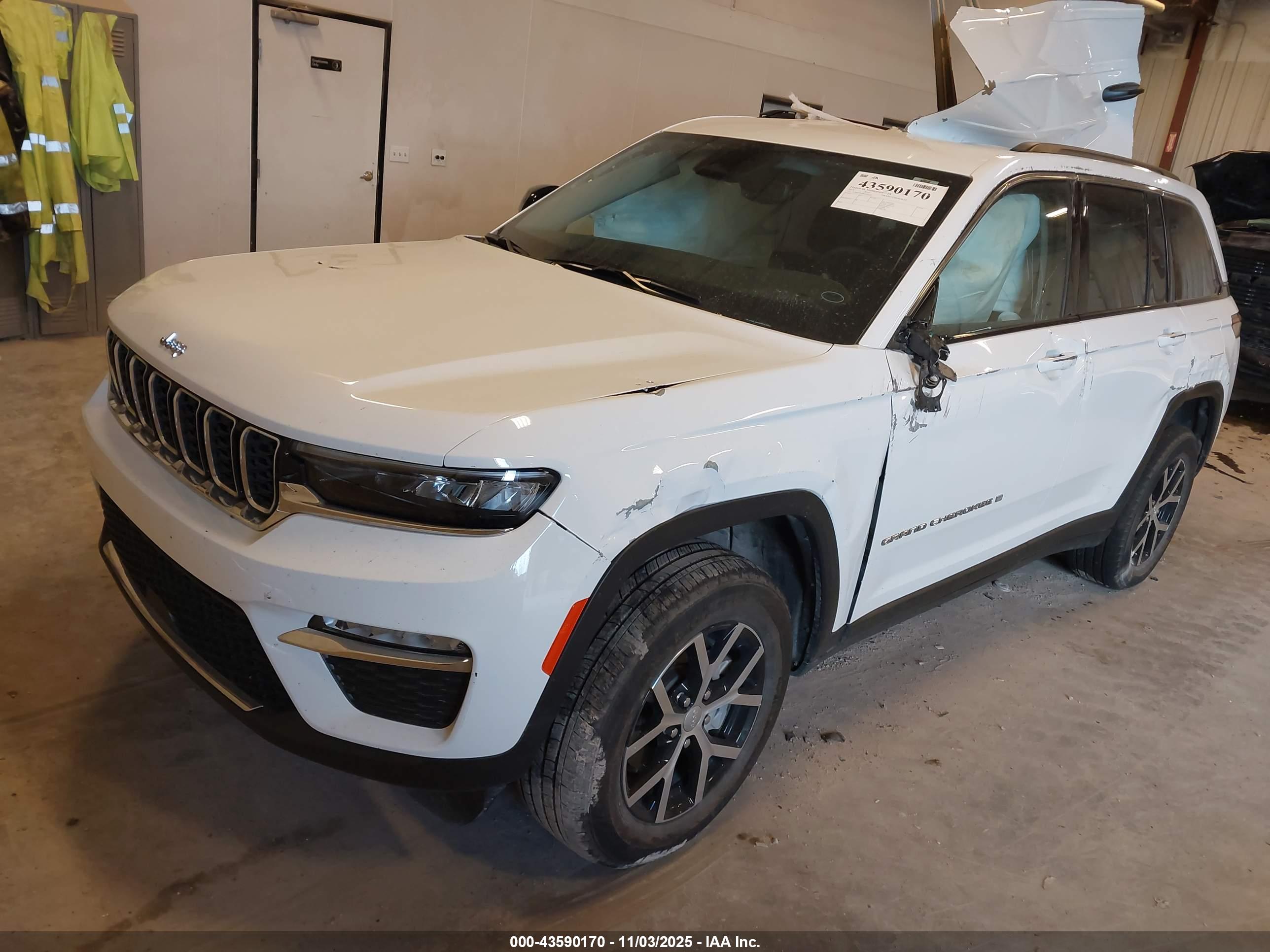 JEEP GRAND image 2
