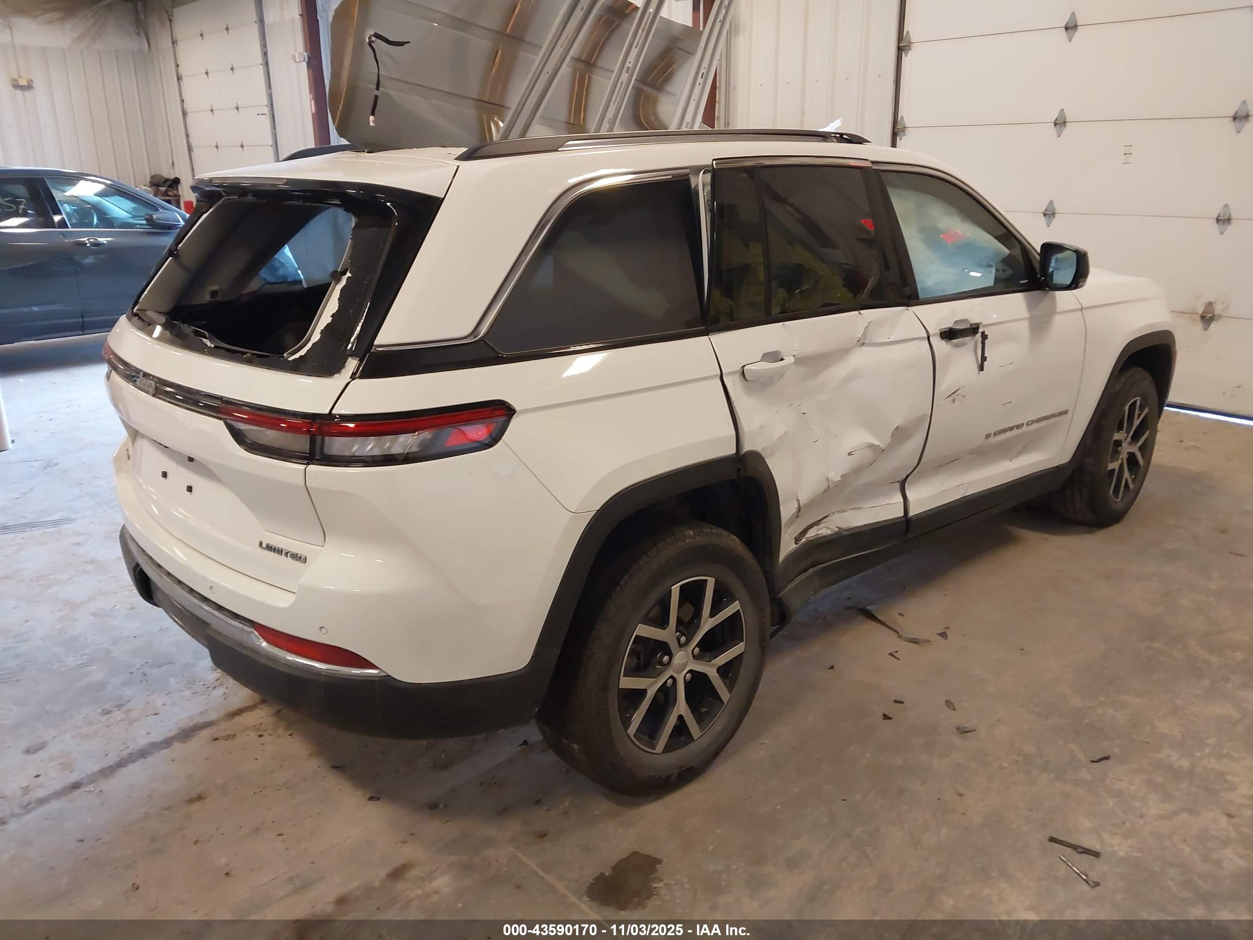 JEEP GRAND image 4