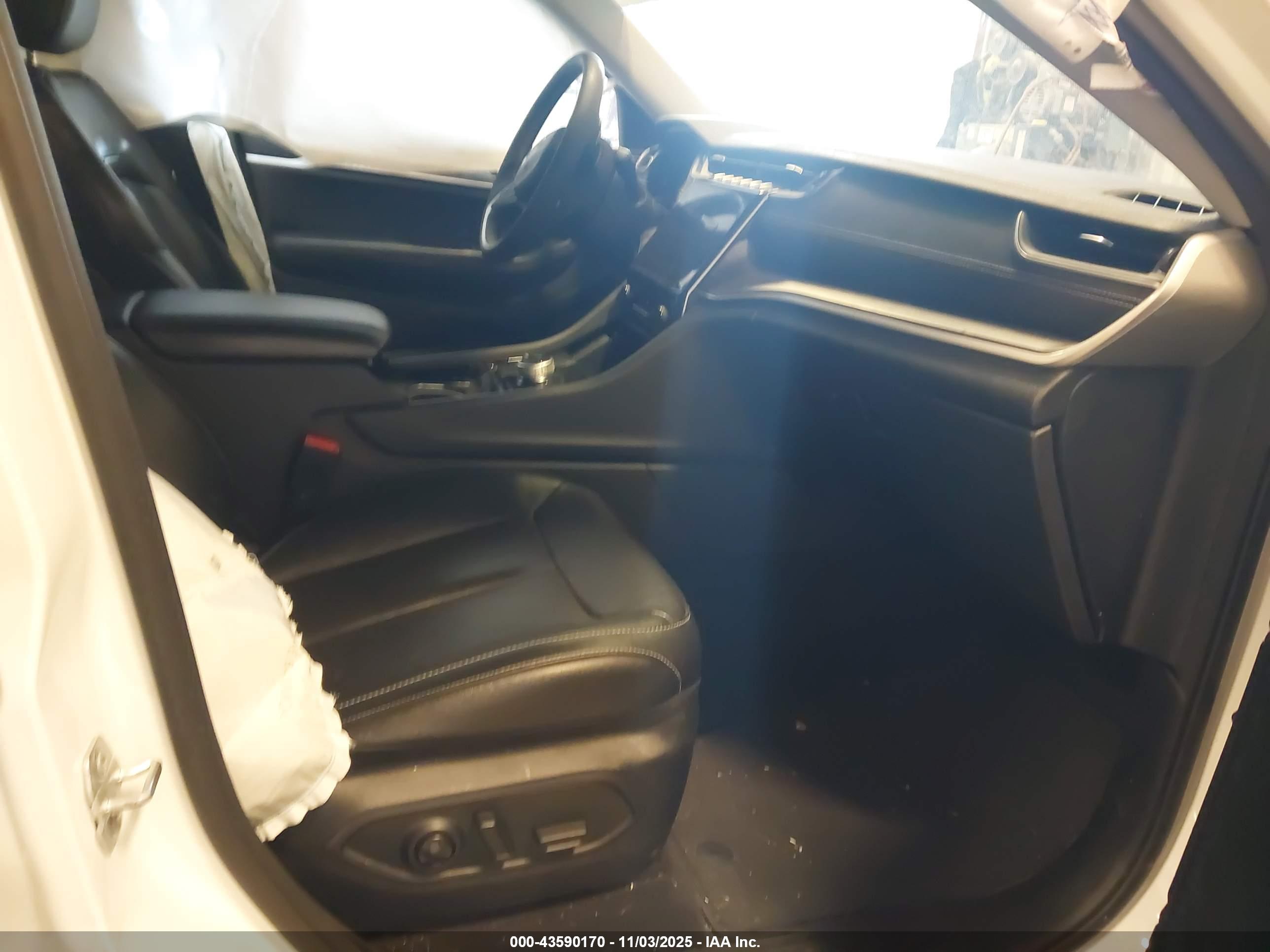 JEEP GRAND image 5