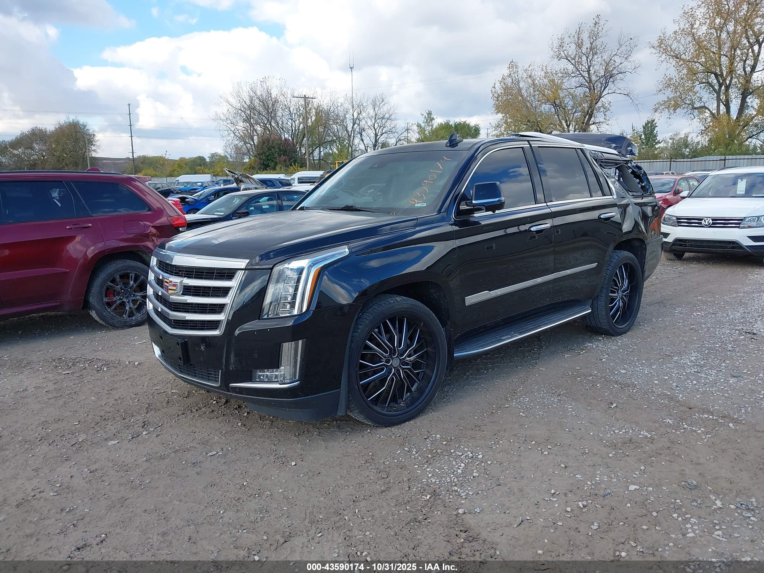 CADILLAC ESCALADE image 2