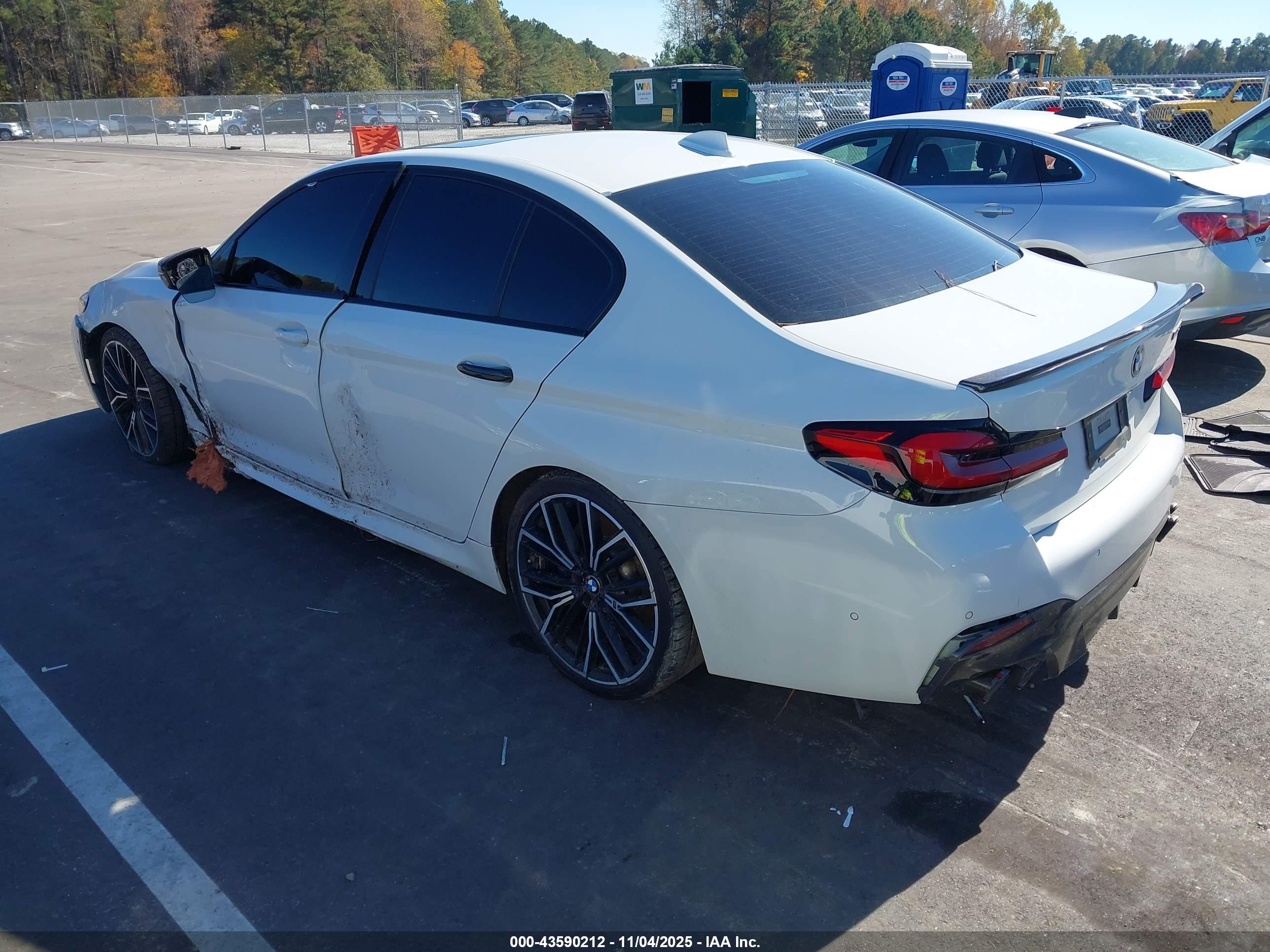 BMW M550I image 3