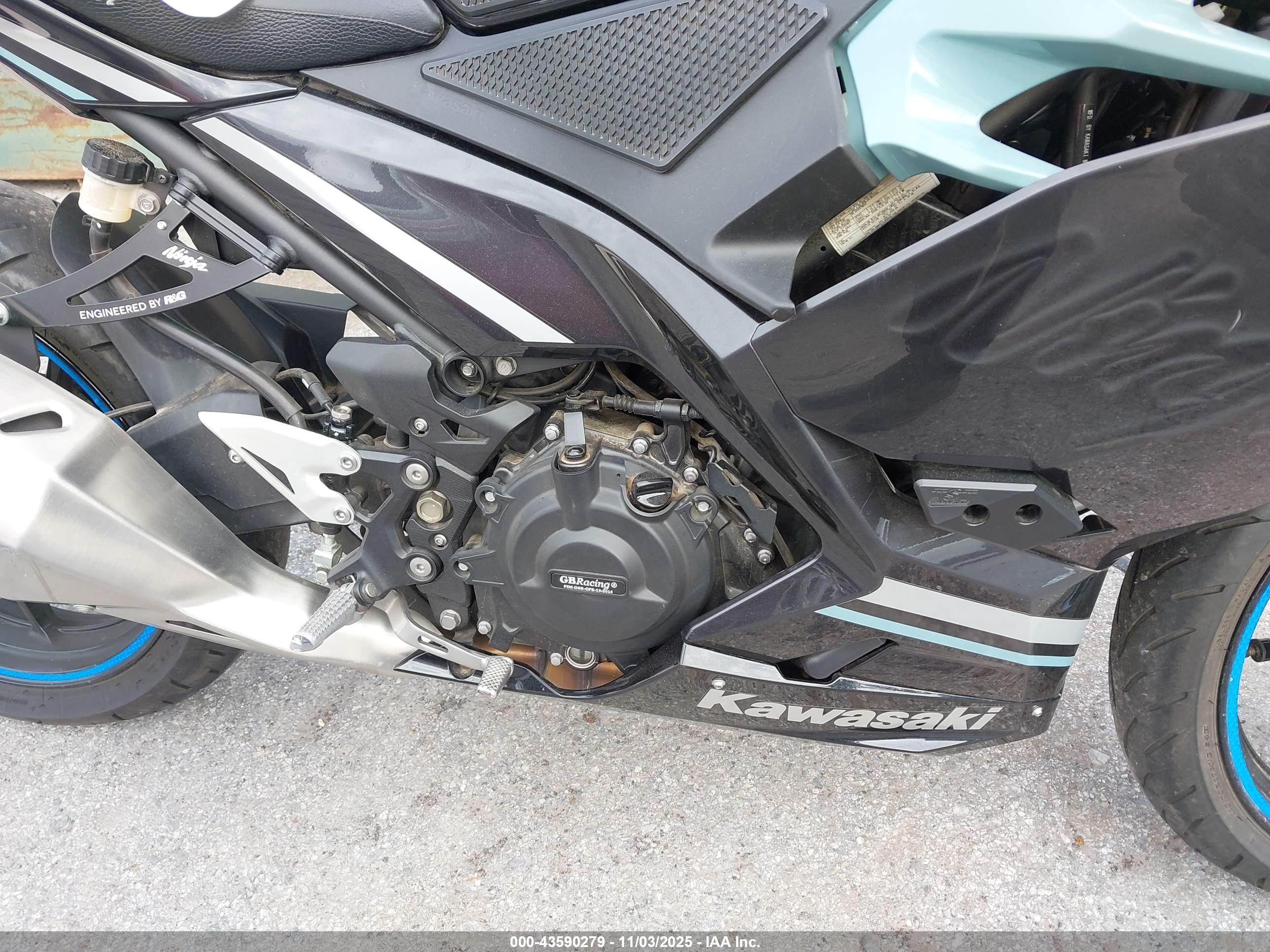 KAWASAKI EX400 image 8