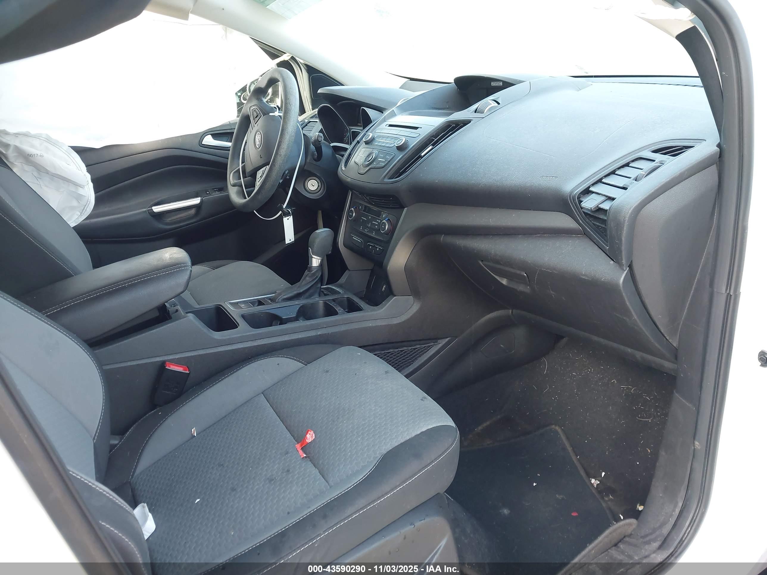 FORD ESCAPE image 5