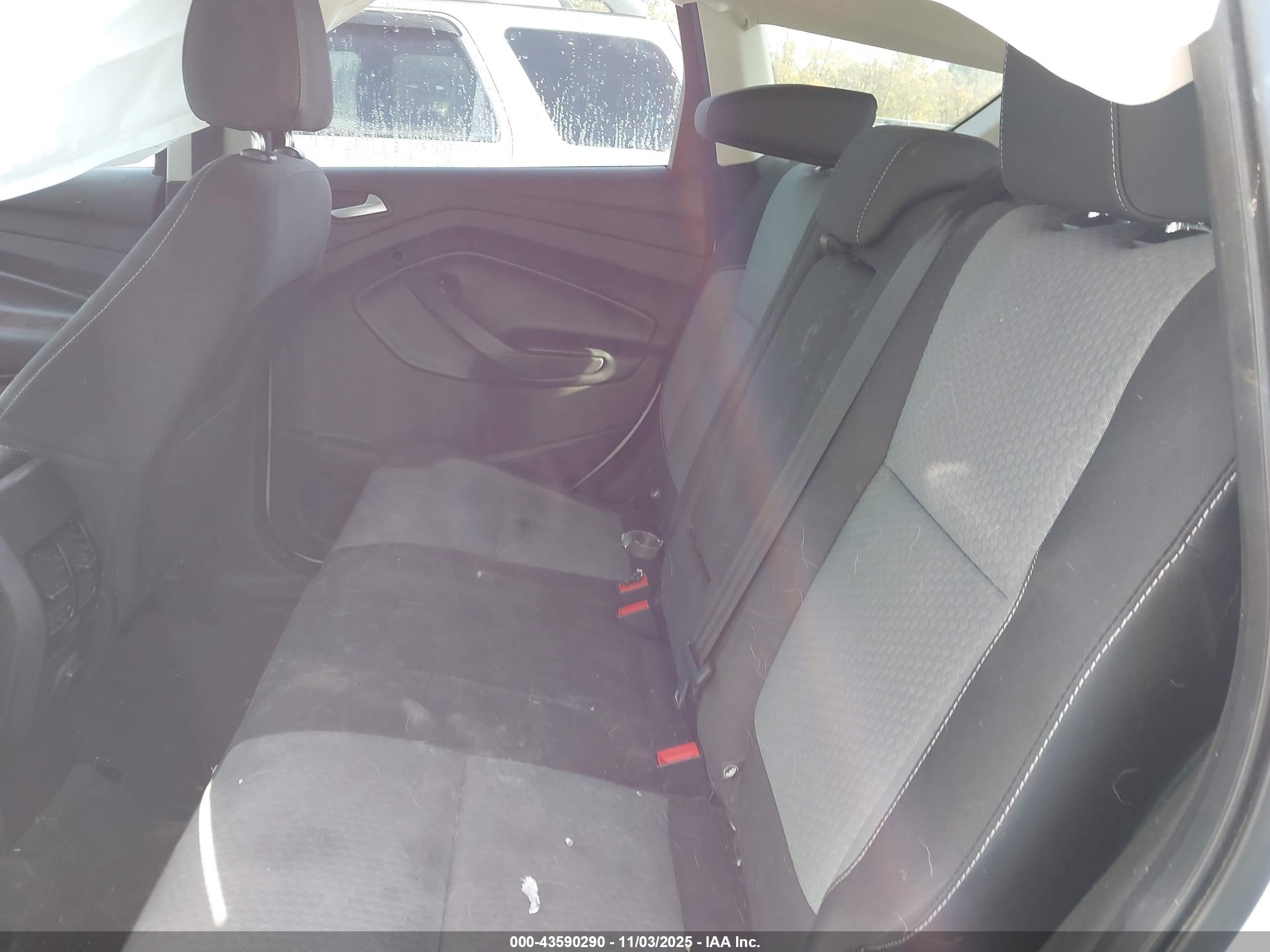 FORD ESCAPE image 8