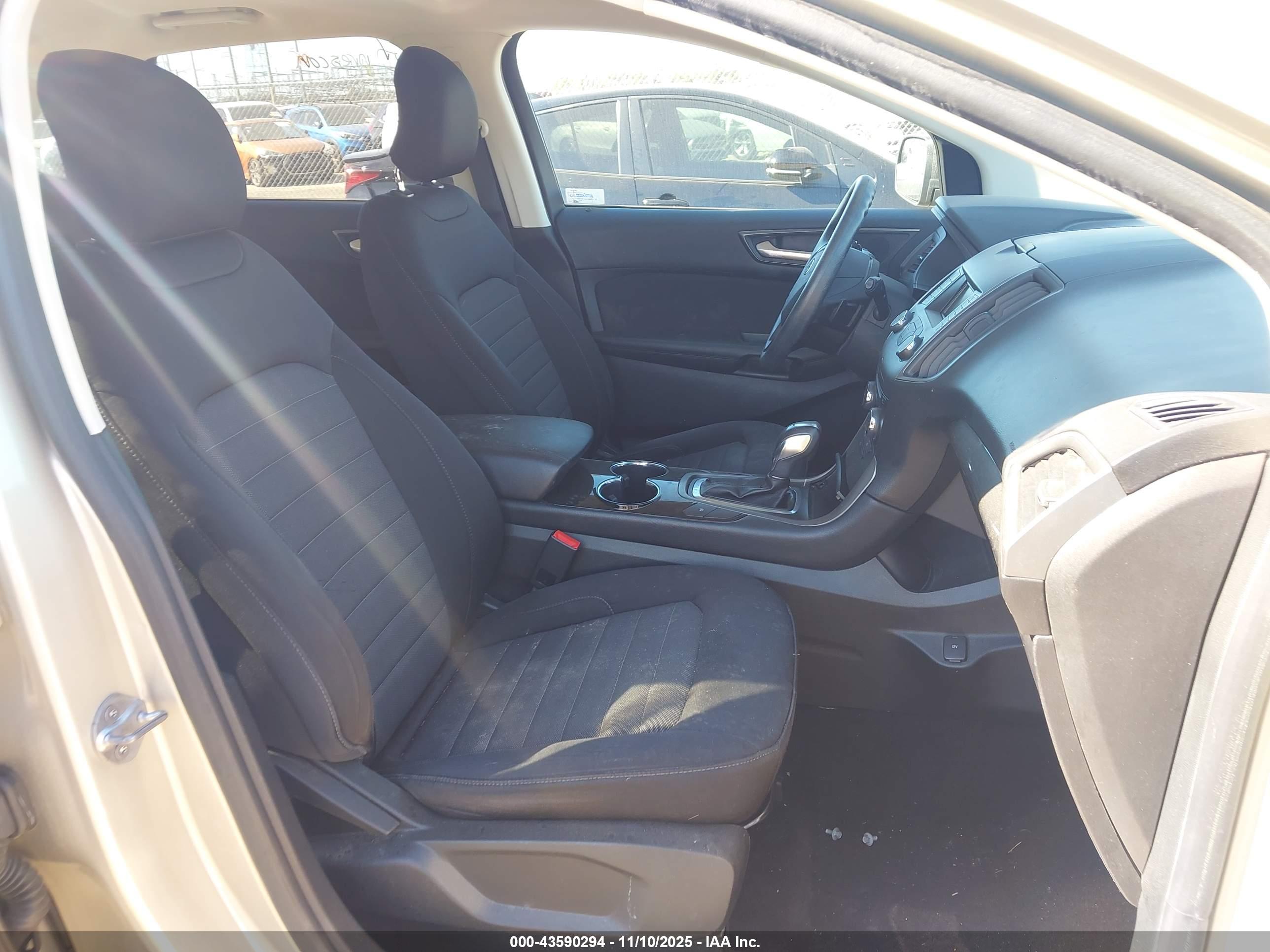 FORD EDGE image 5