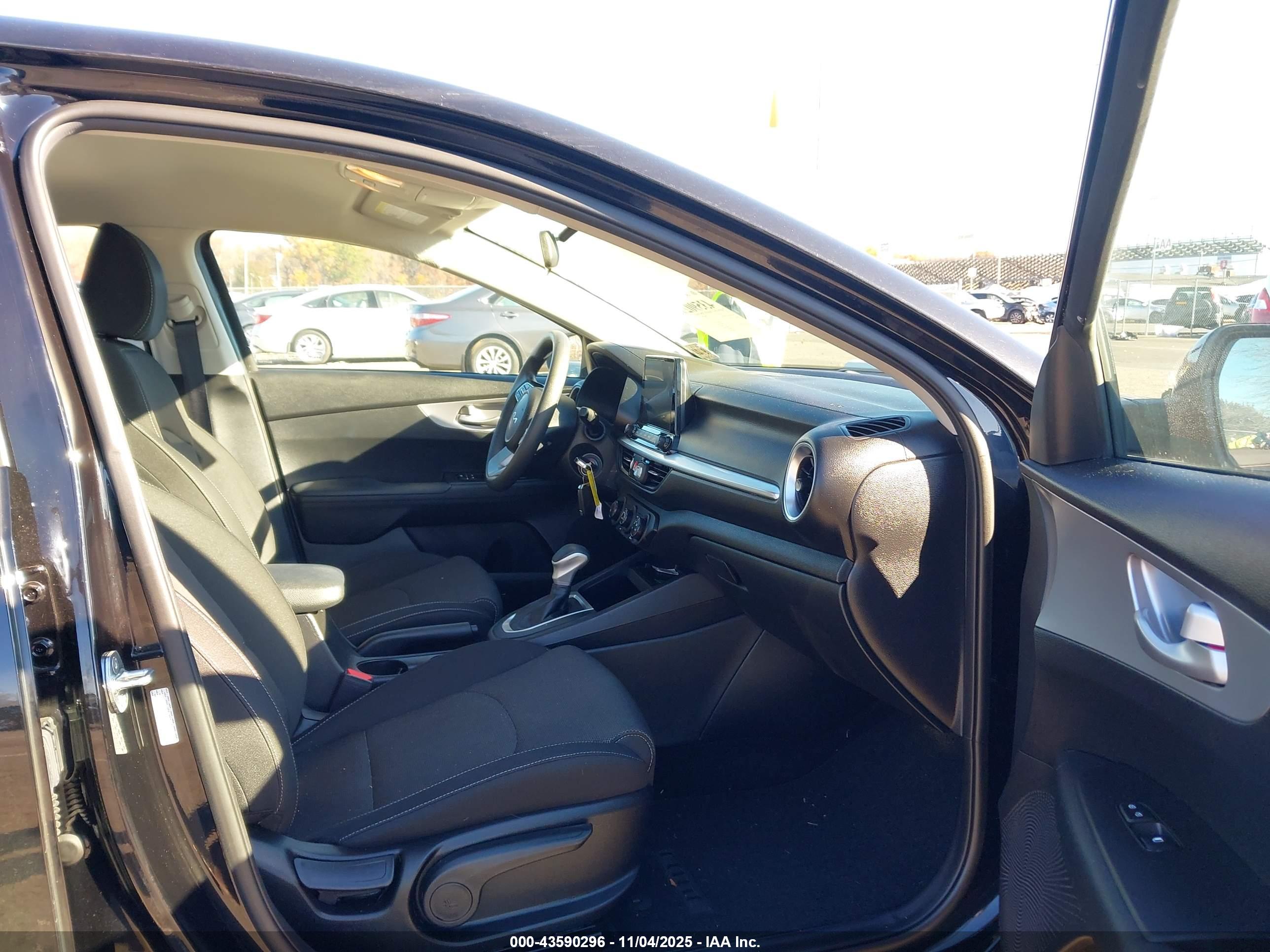 KIA FORTE image 5