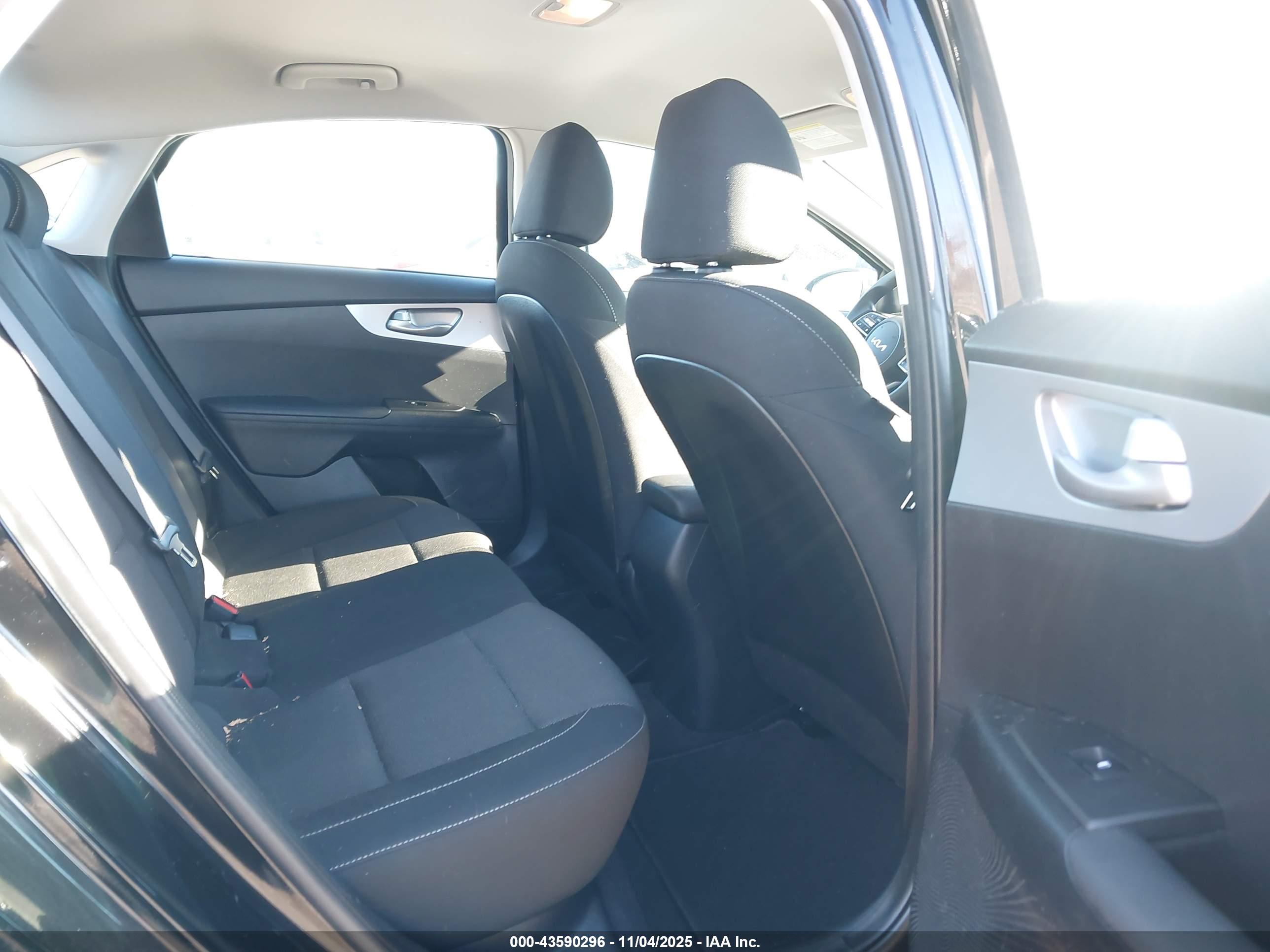 KIA FORTE image 8