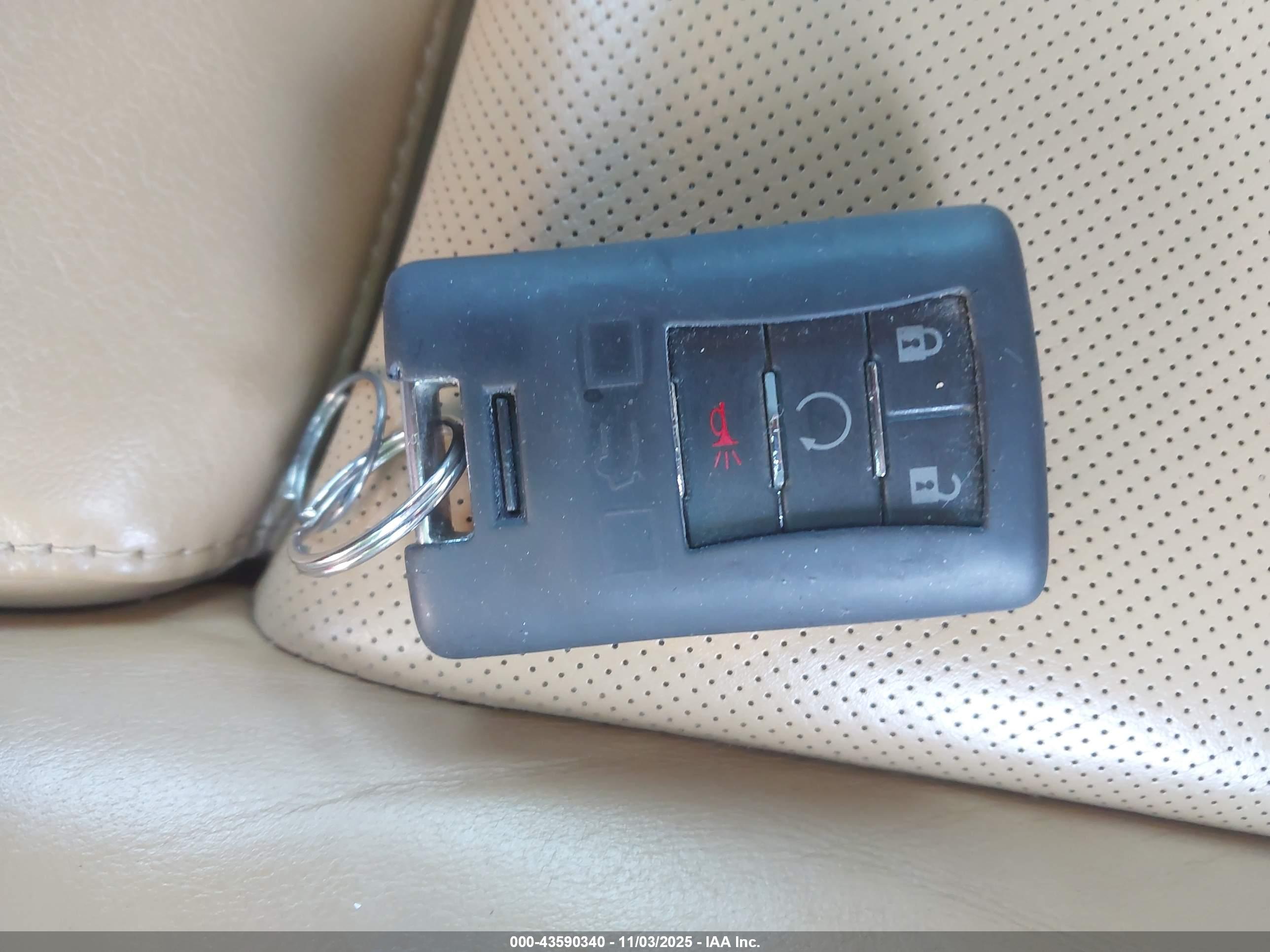 CADILLAC SRX image 11