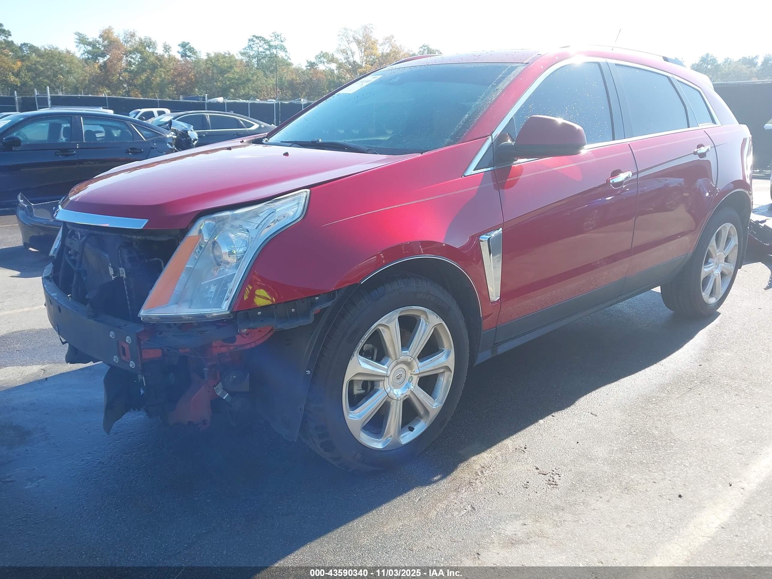 CADILLAC SRX image 2