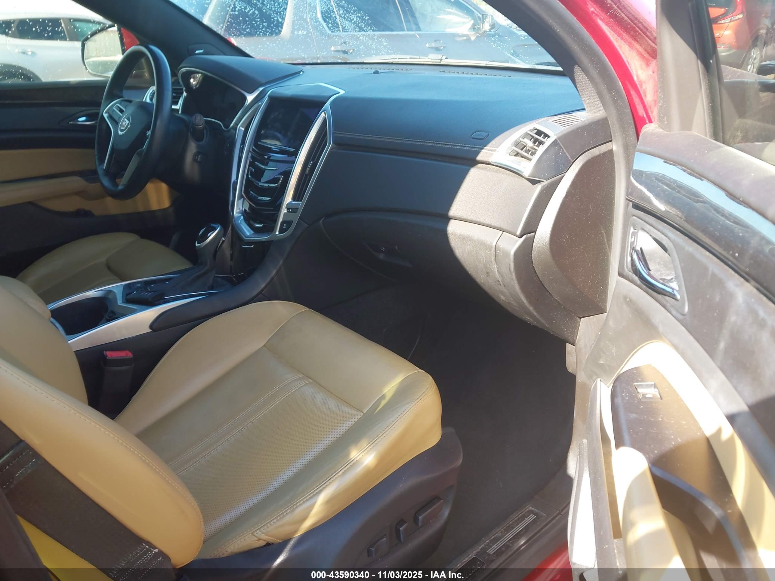 CADILLAC SRX image 5