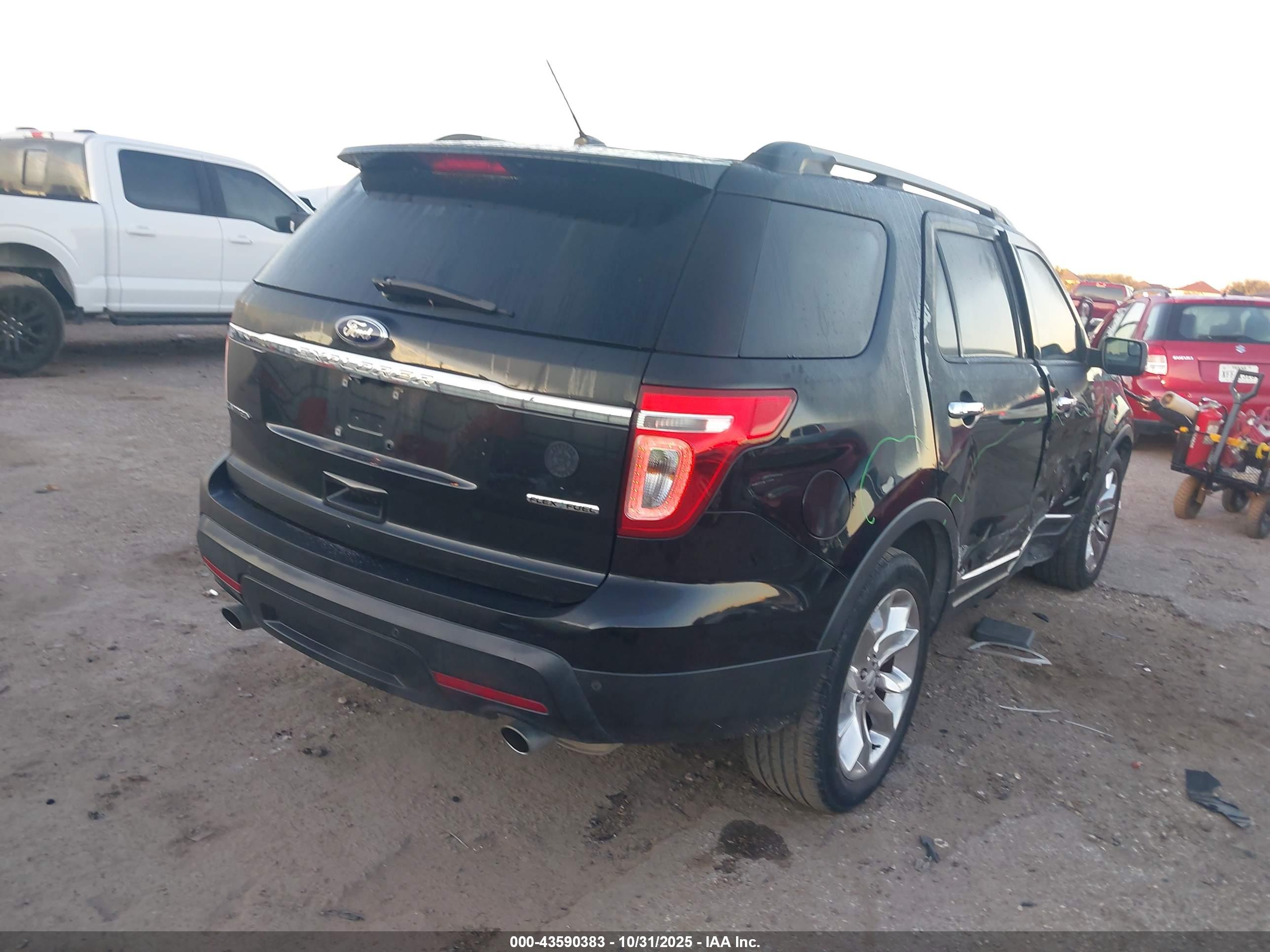 FORD EXPLORER image 4