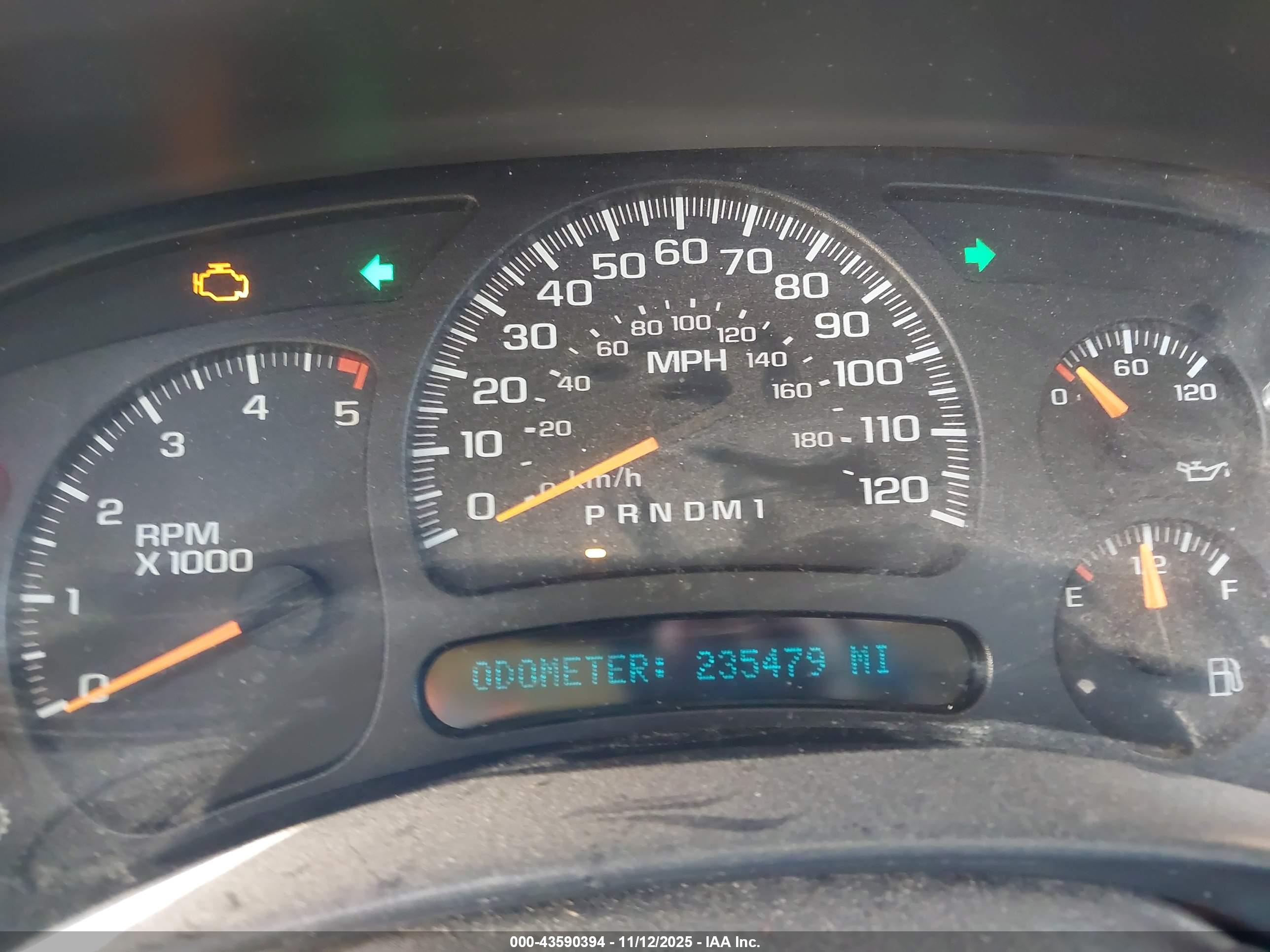 CHEVROLET SILVERADO image 7