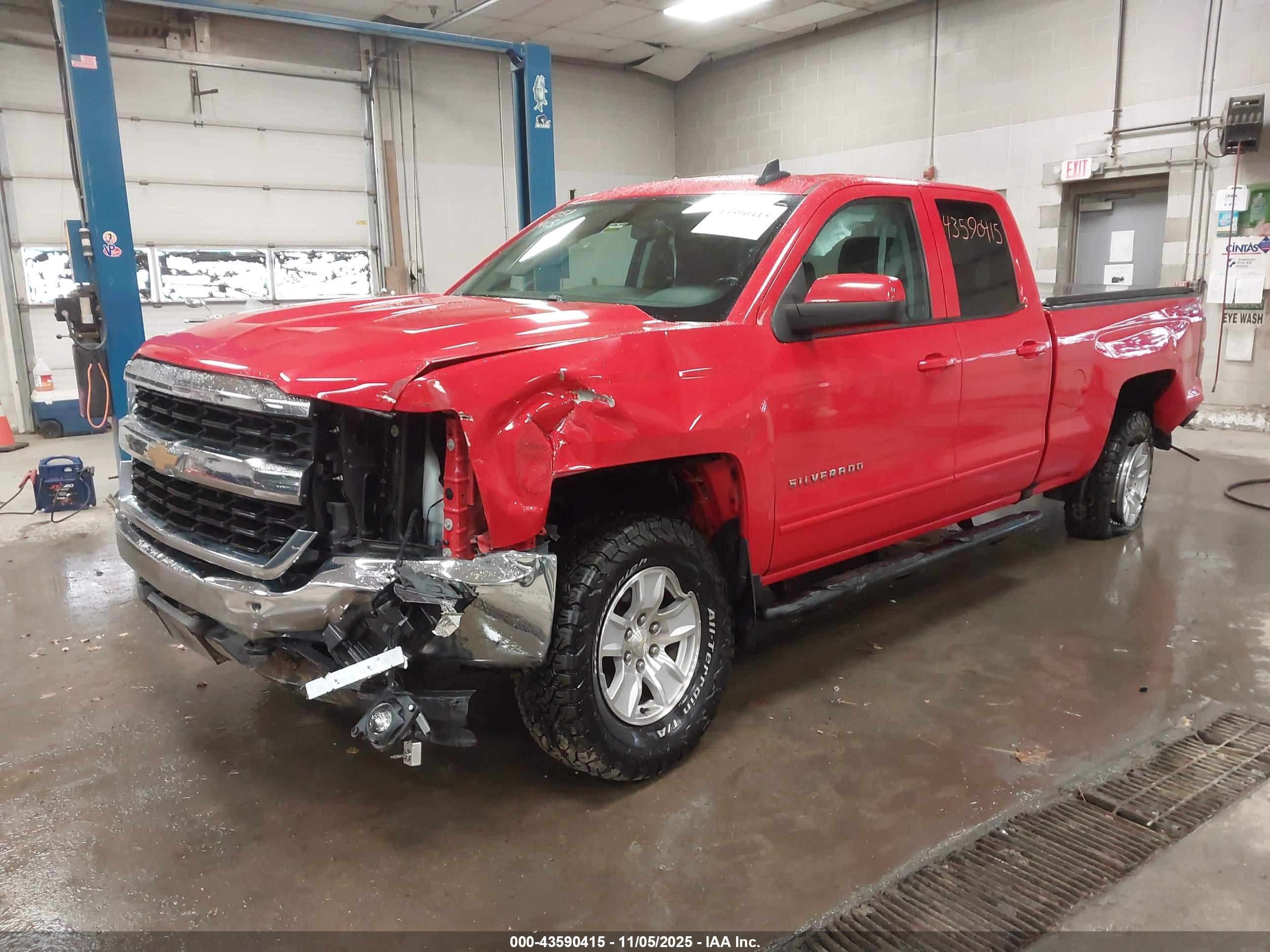 CHEVROLET SILVERADO image 2
