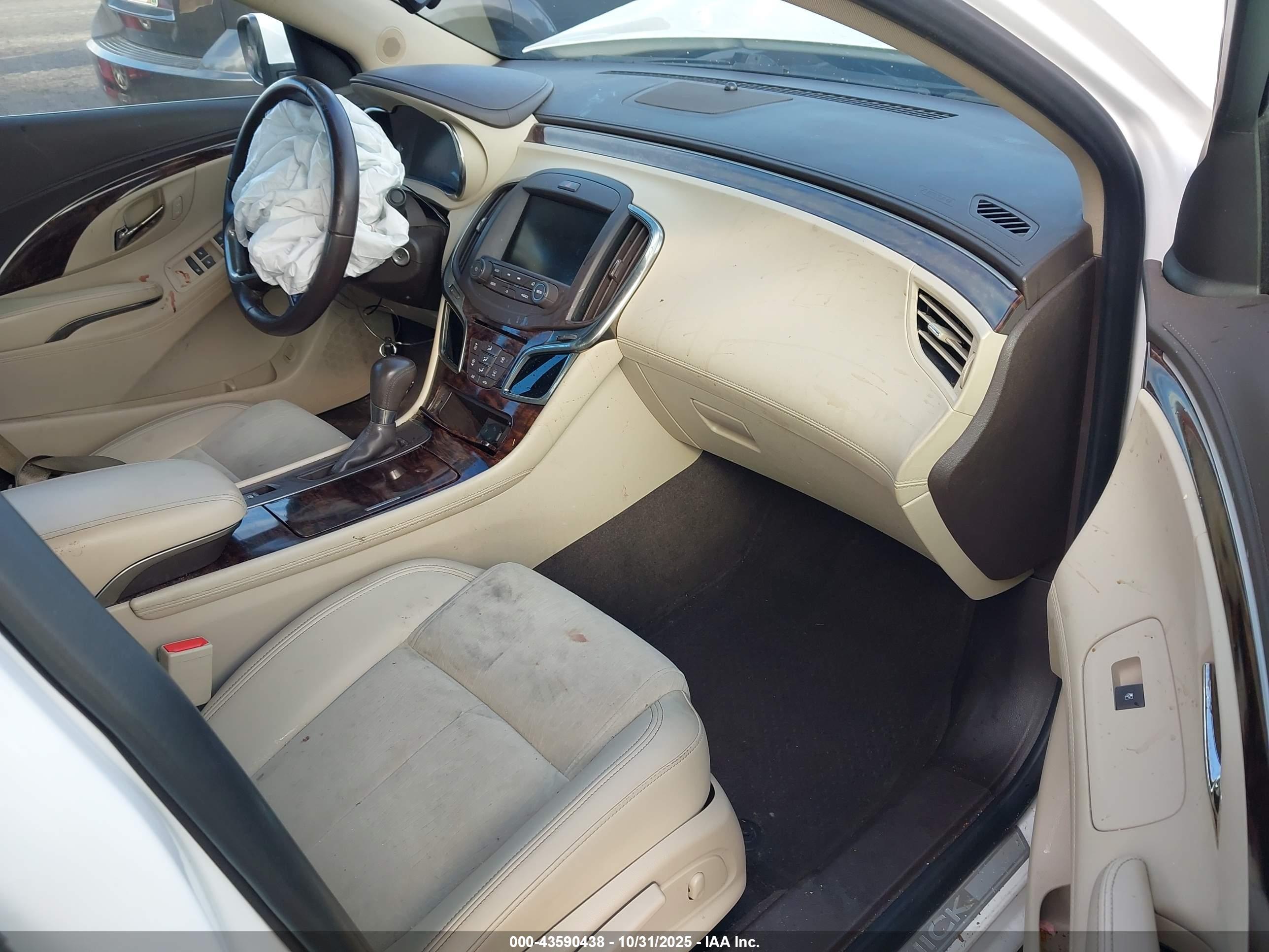 BUICK LACROSSE image 5