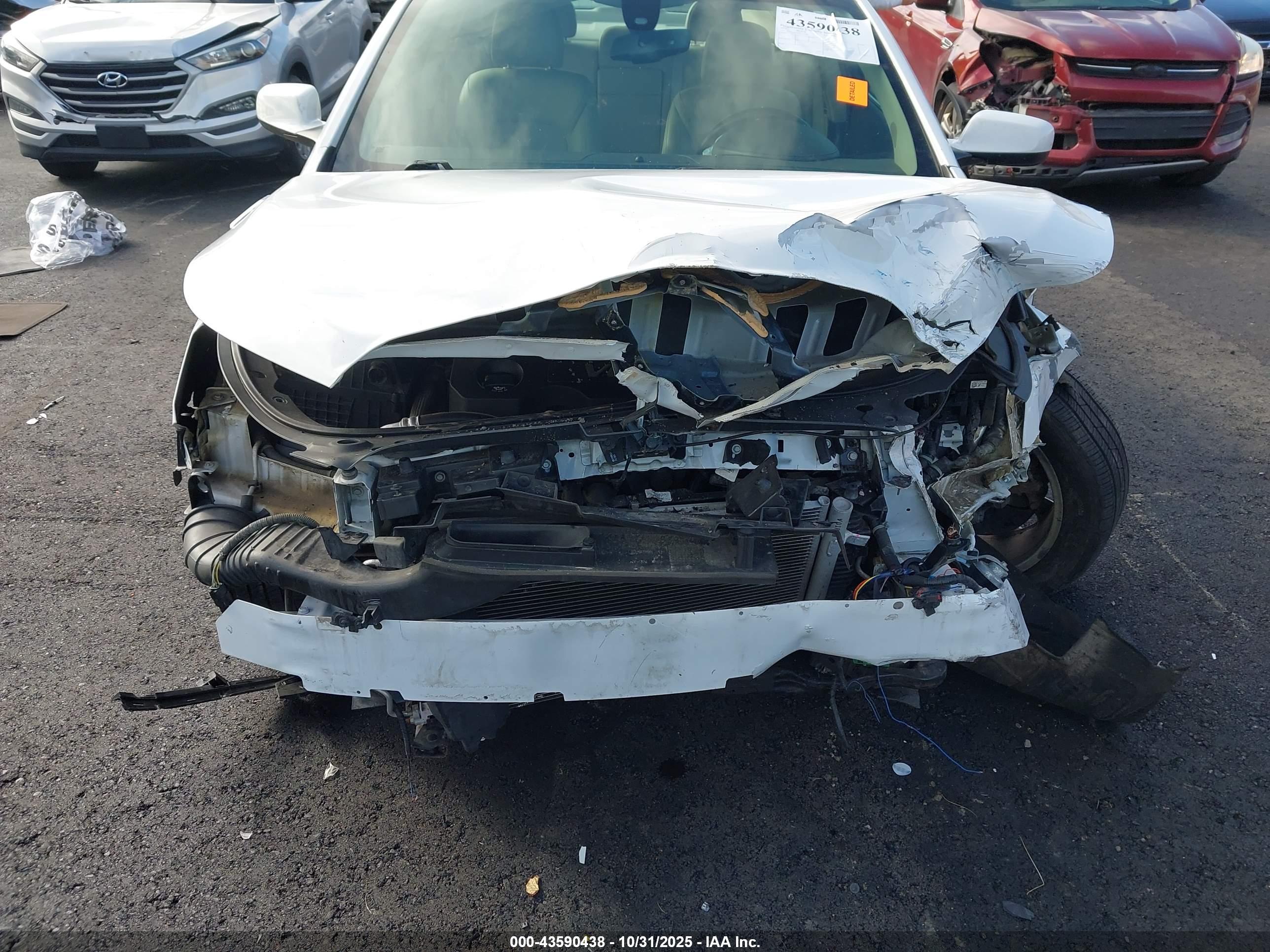 BUICK LACROSSE image 6