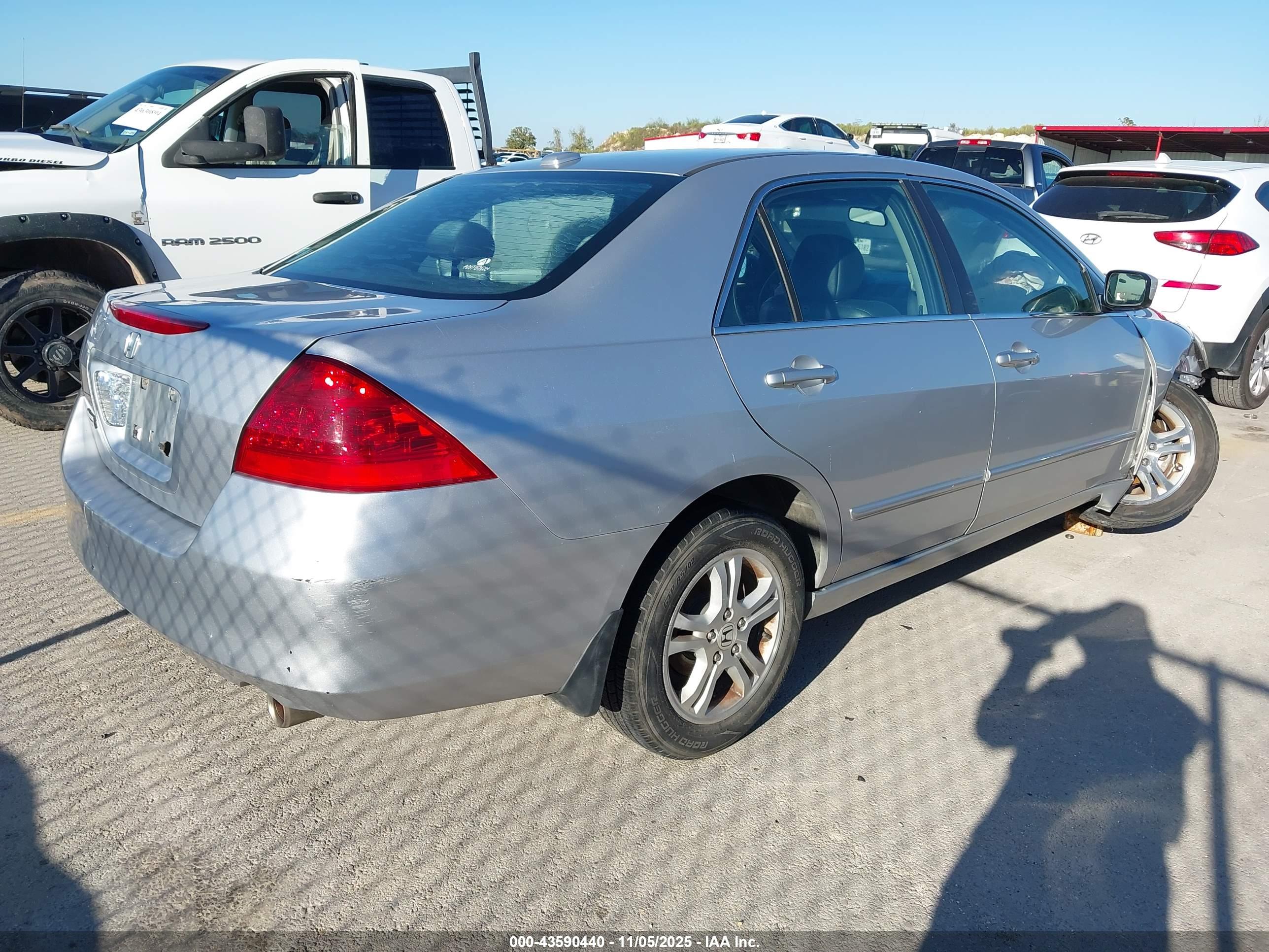 HONDA ACCORD image 4