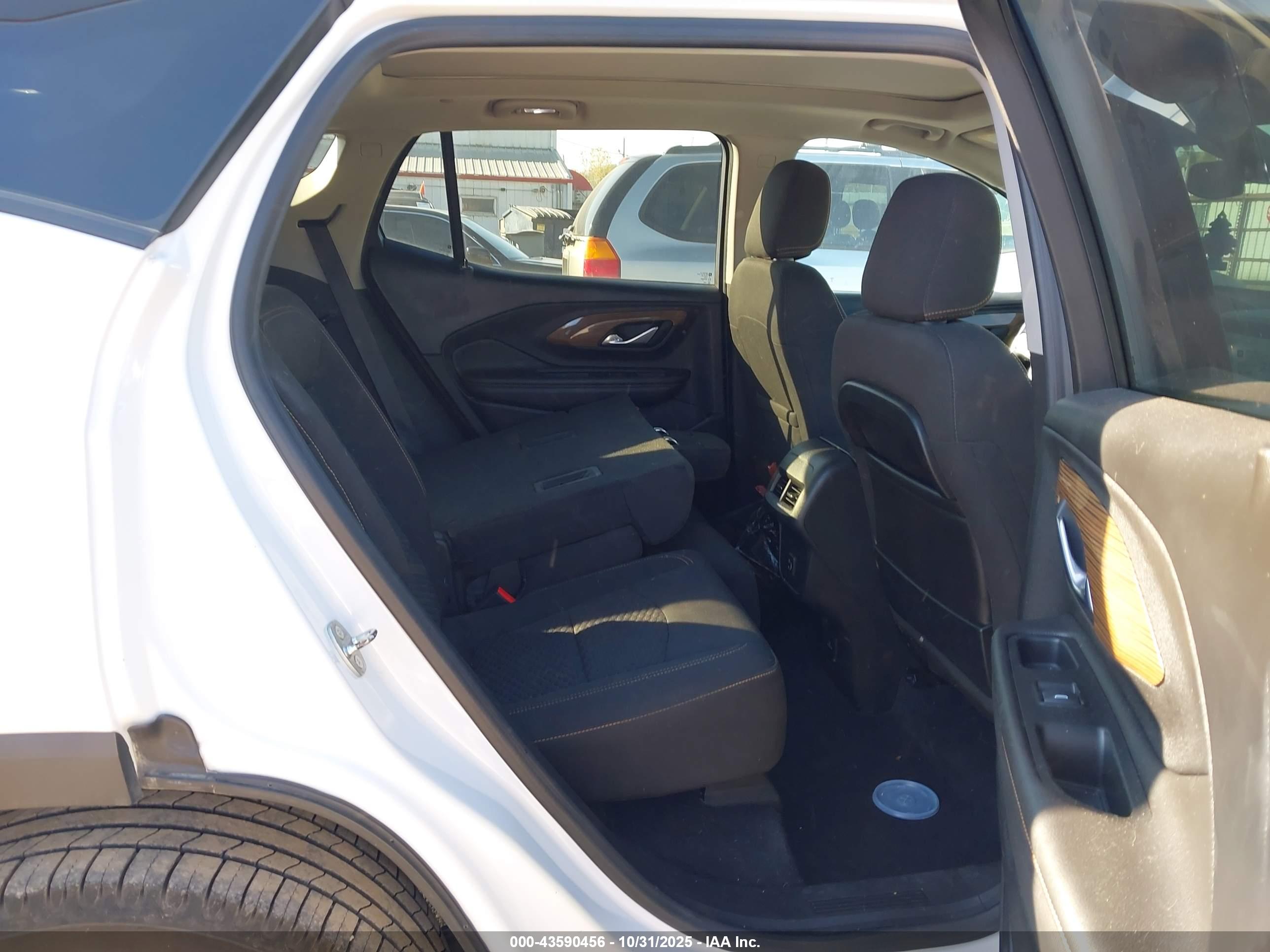 GMC TERRAIN image 8