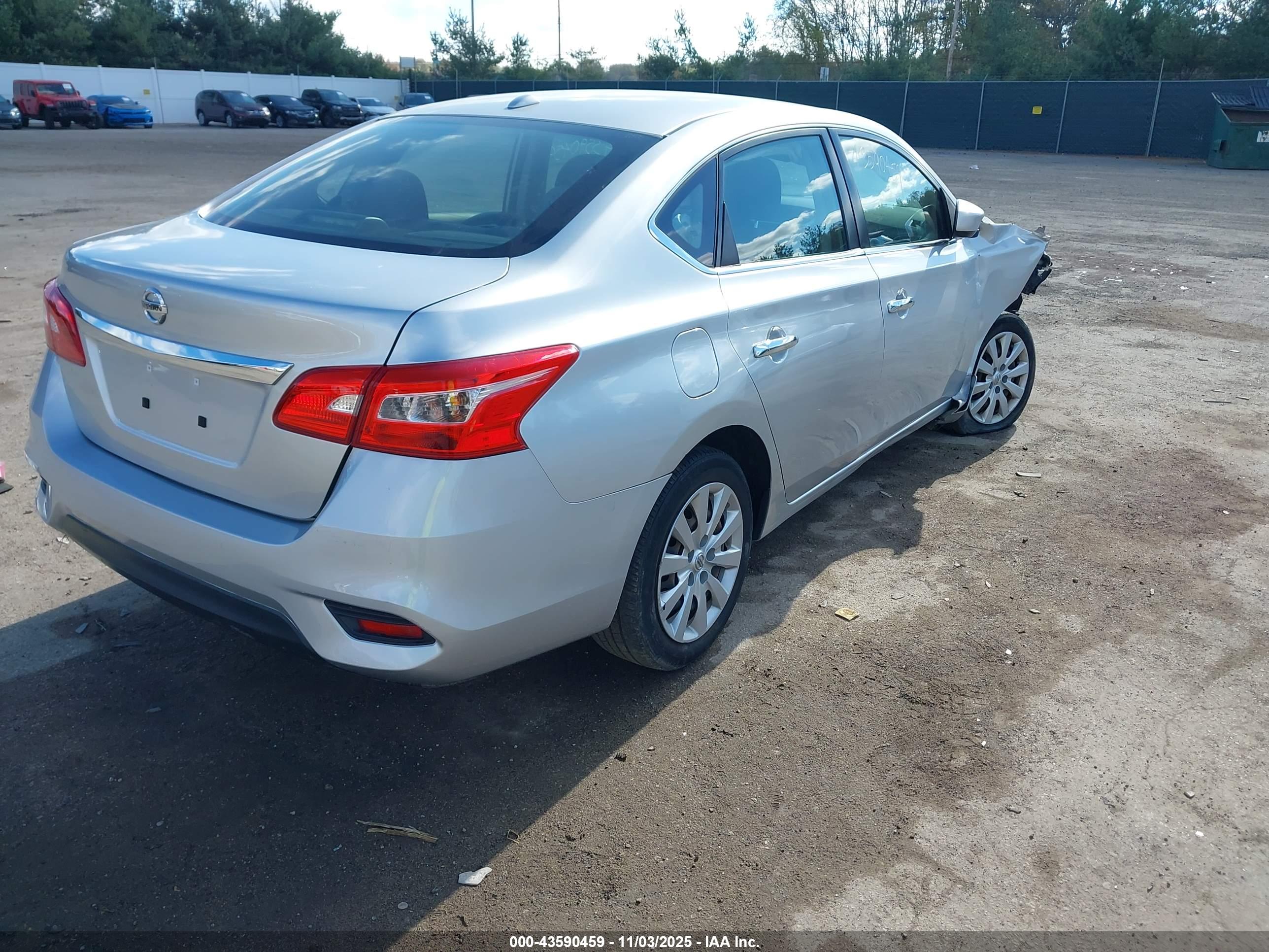 NISSAN SENTRA image 4